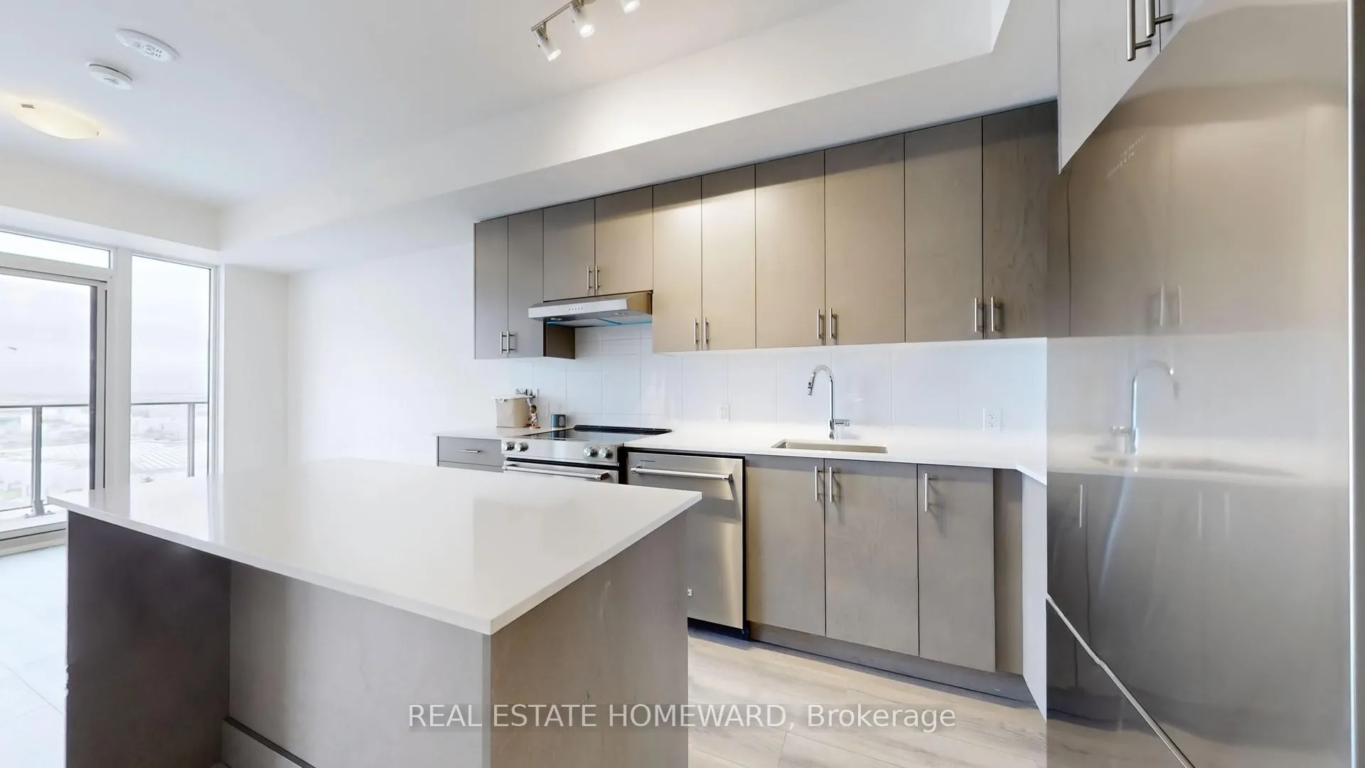 Photo 20 of Unit 908, 8960 Jane Street, Vaughan, Vellore Village — HOMEH