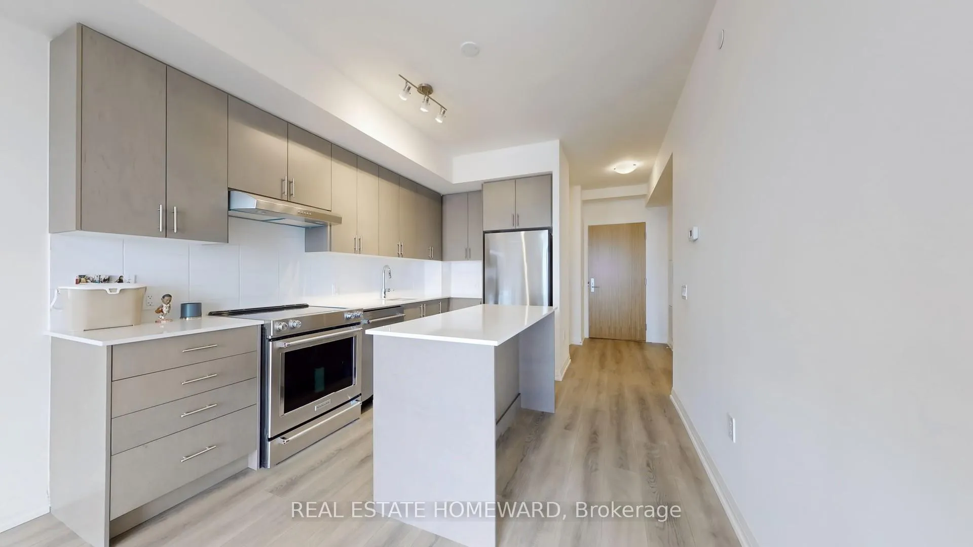 Photo 23 of Unit 908, 8960 Jane Street, Vaughan, Vellore Village — HOMEH