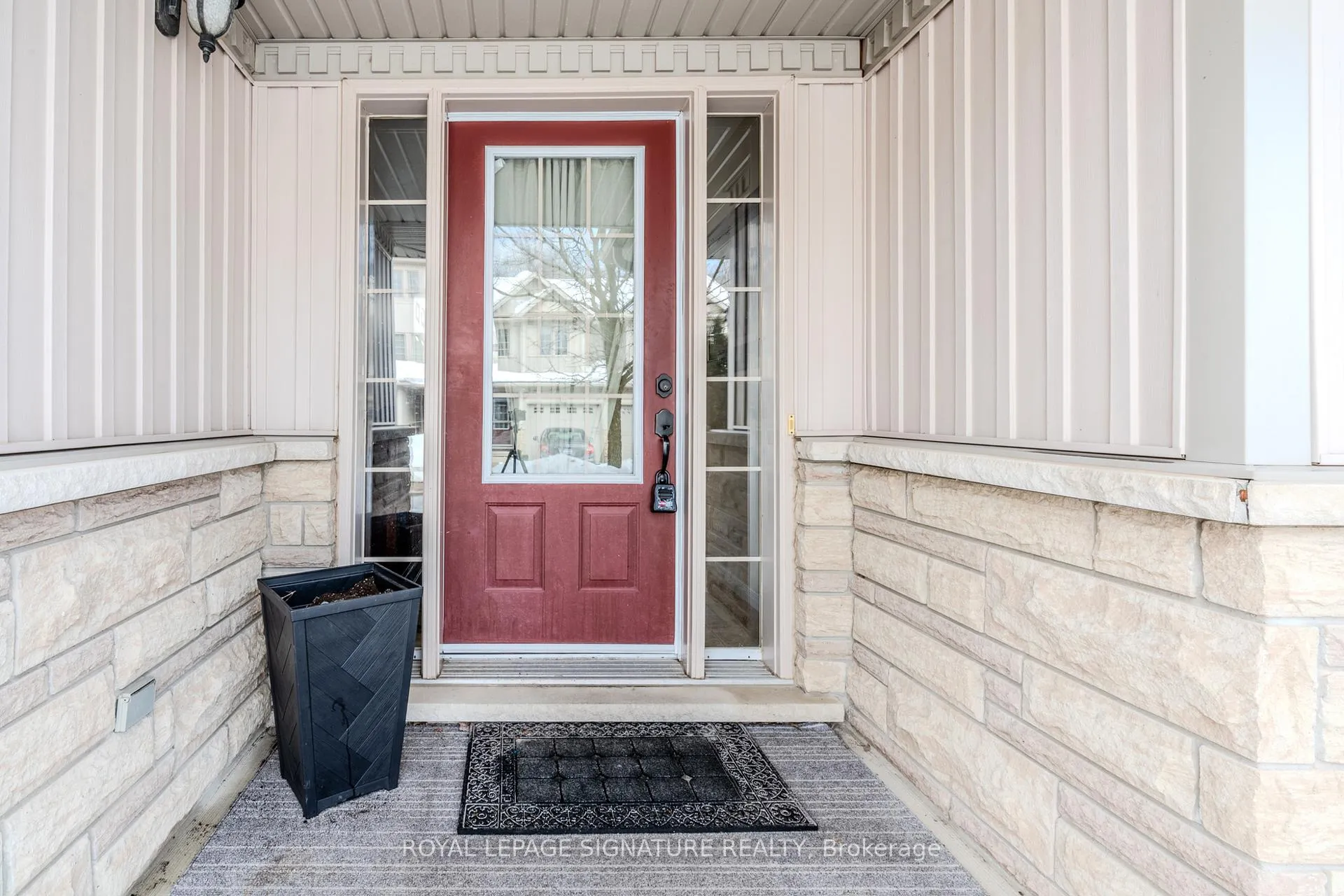 Photo 3 of Unit D95, 175 David Bergey Drive, Kitchener — HOMEH