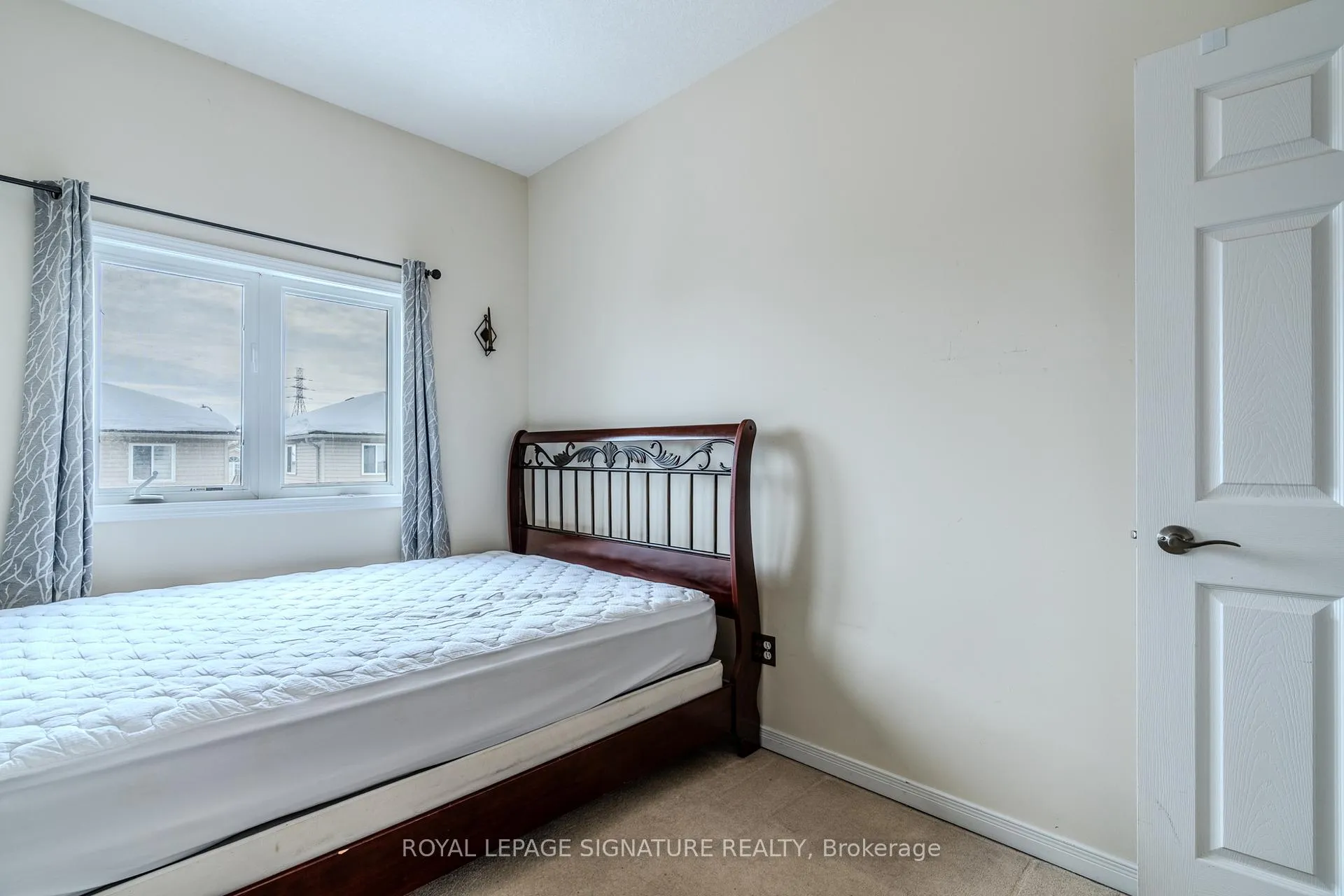 Photo 35 of Unit D95, 175 David Bergey Drive, Kitchener — HOMEH