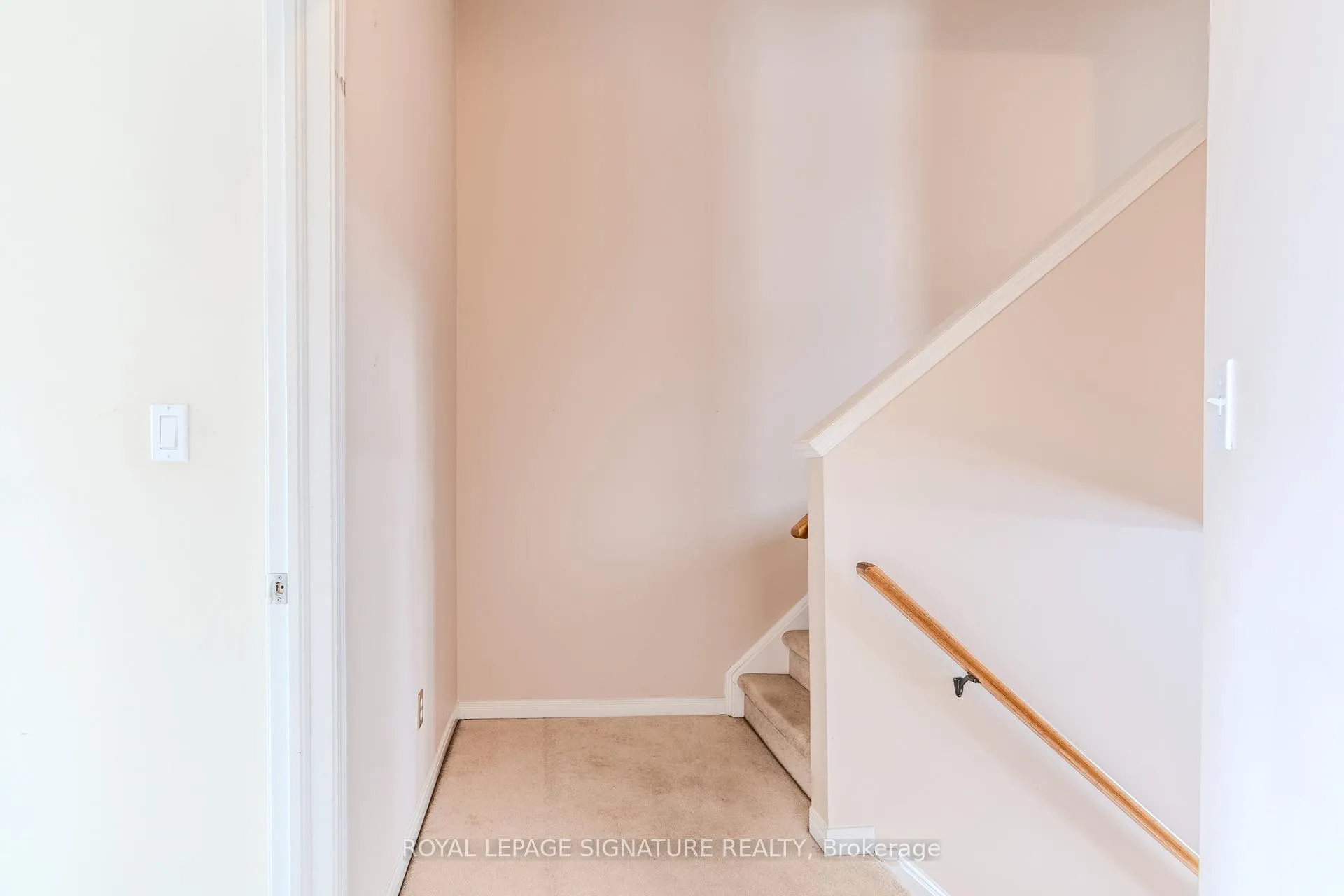 Photo 37 of Unit D95, 175 David Bergey Drive, Kitchener — HOMEH