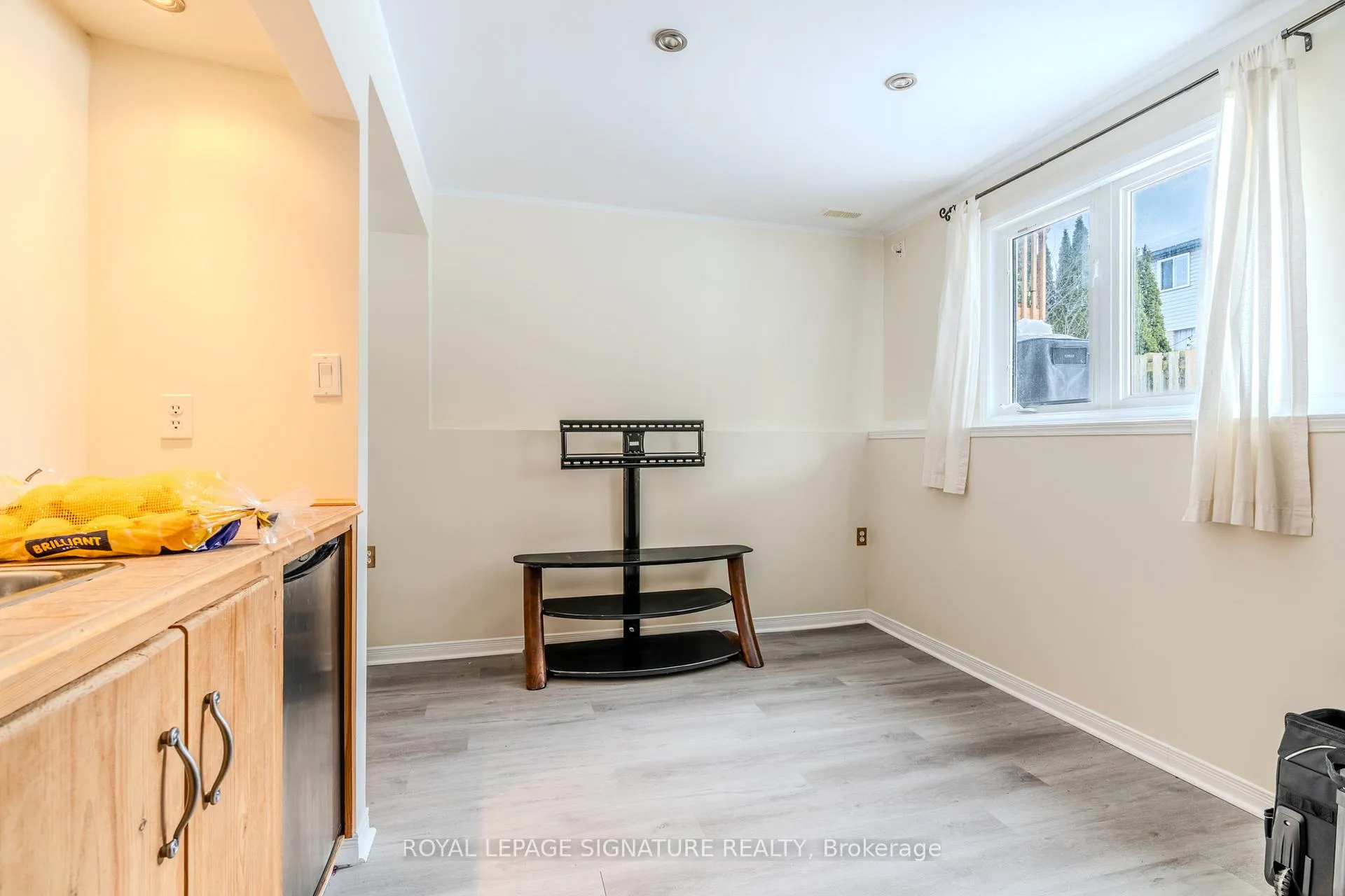 Photo 45 of Unit D95, 175 David Bergey Drive, Kitchener — HOMEH