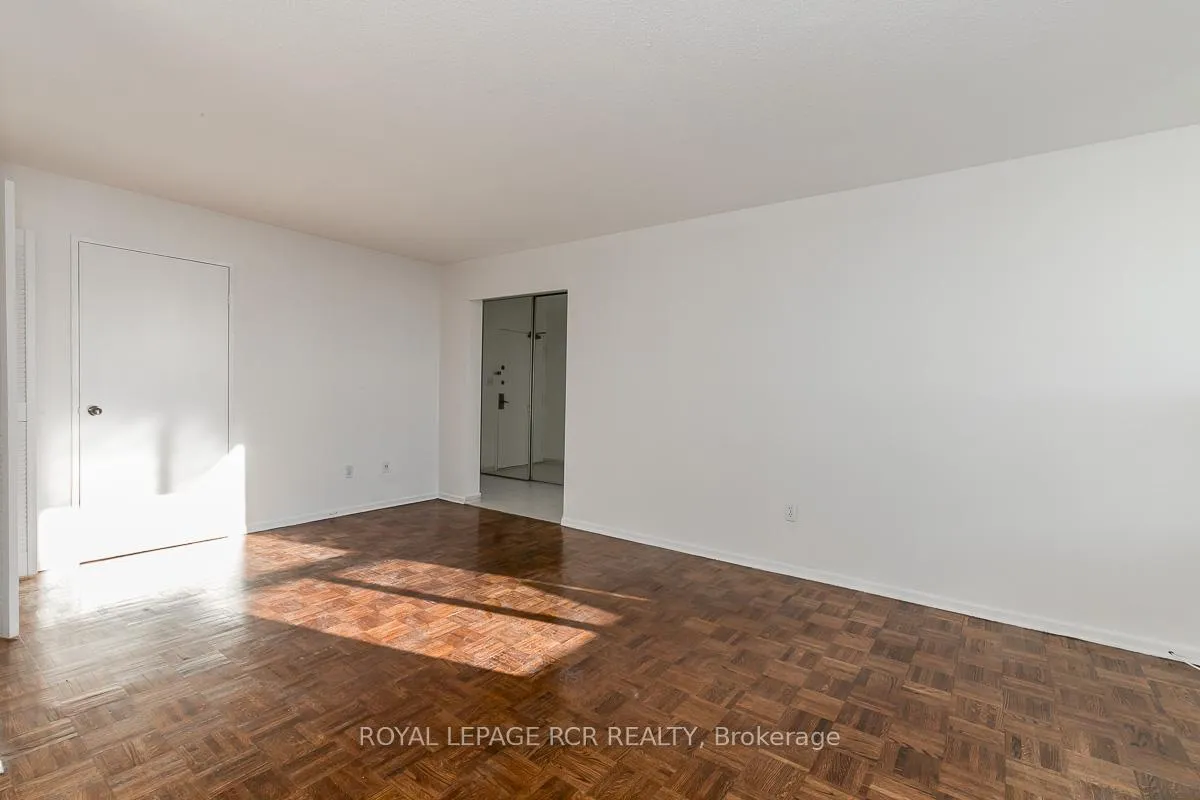 Photo 9 of Unit 1215, 5 Shady Golfway, Toronto, Flemingdon Park — HOMEH