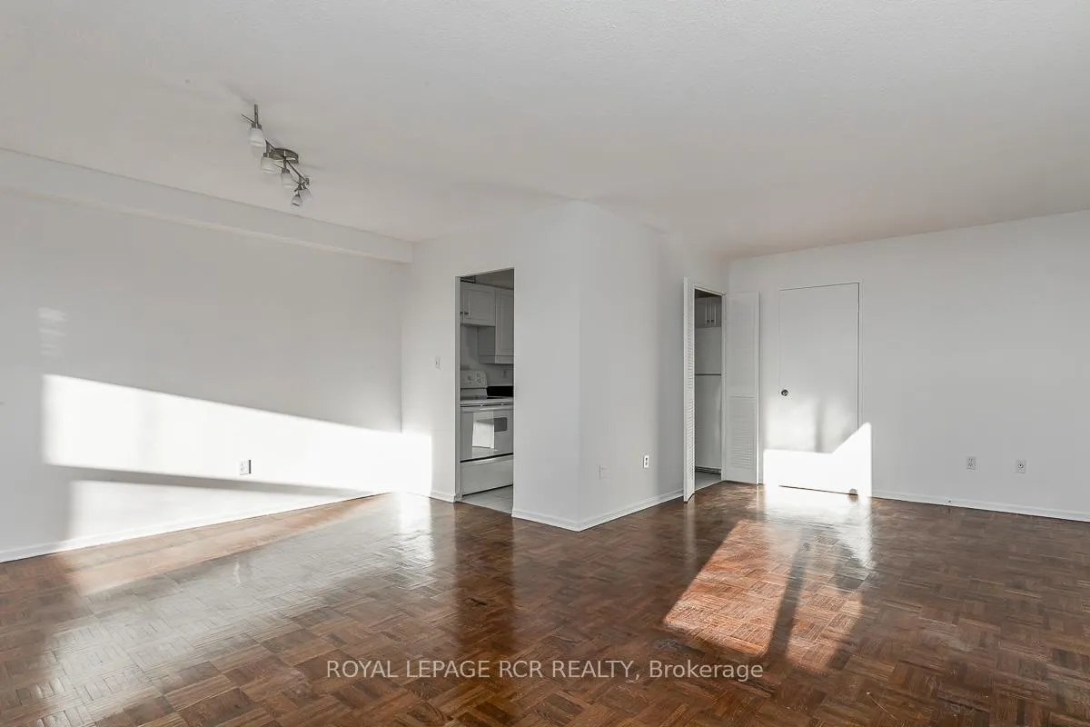 Photo 10 of Unit 1215, 5 Shady Golfway, Toronto, Flemingdon Park — HOMEH