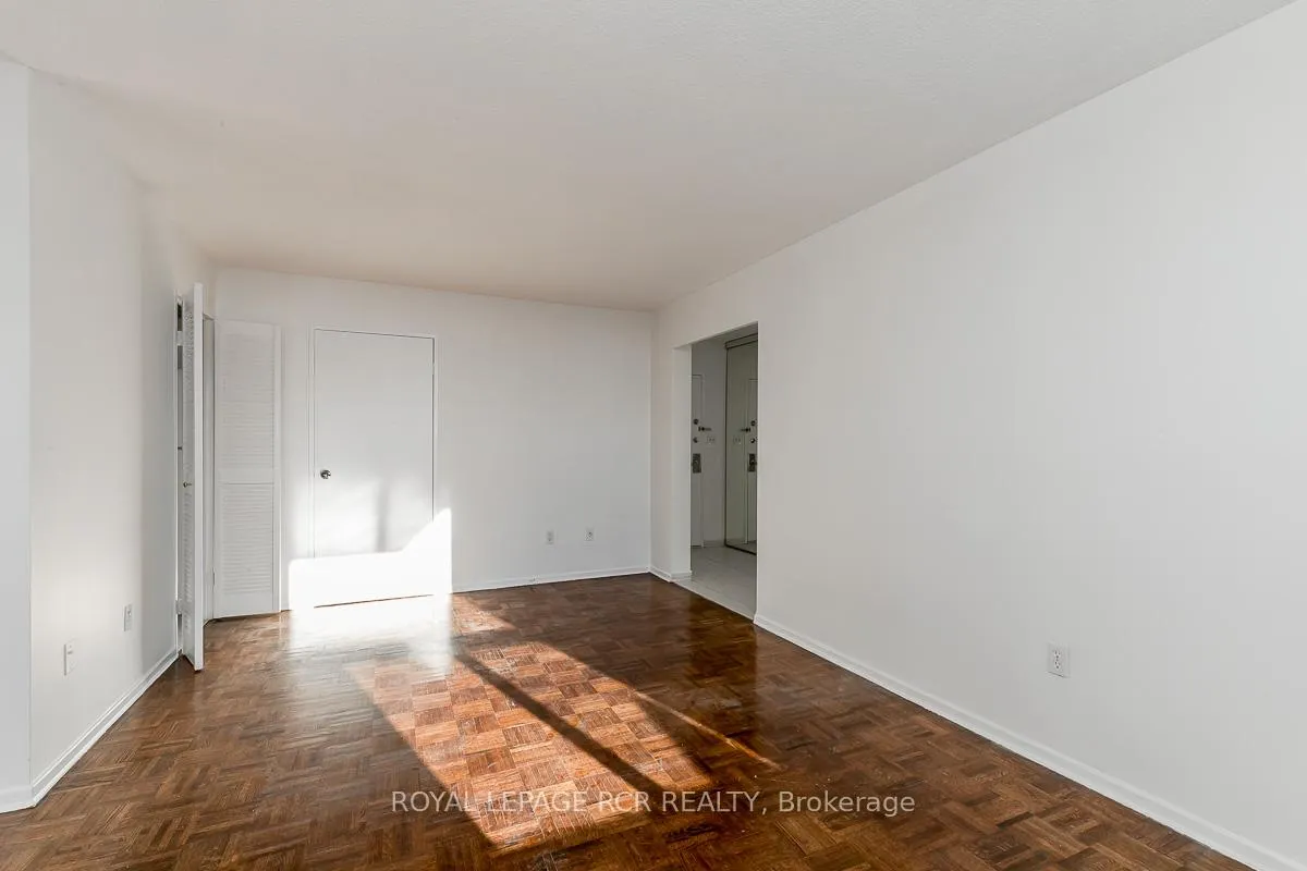 Photo 11 of Unit 1215, 5 Shady Golfway, Toronto, Flemingdon Park — HOMEH