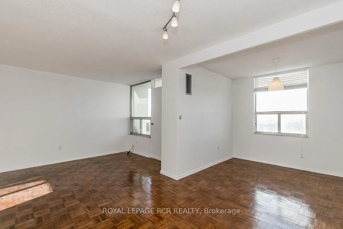 Photo 13 of Unit 1215, 5 Shady Golfway, Toronto, Flemingdon Park — HOMEH