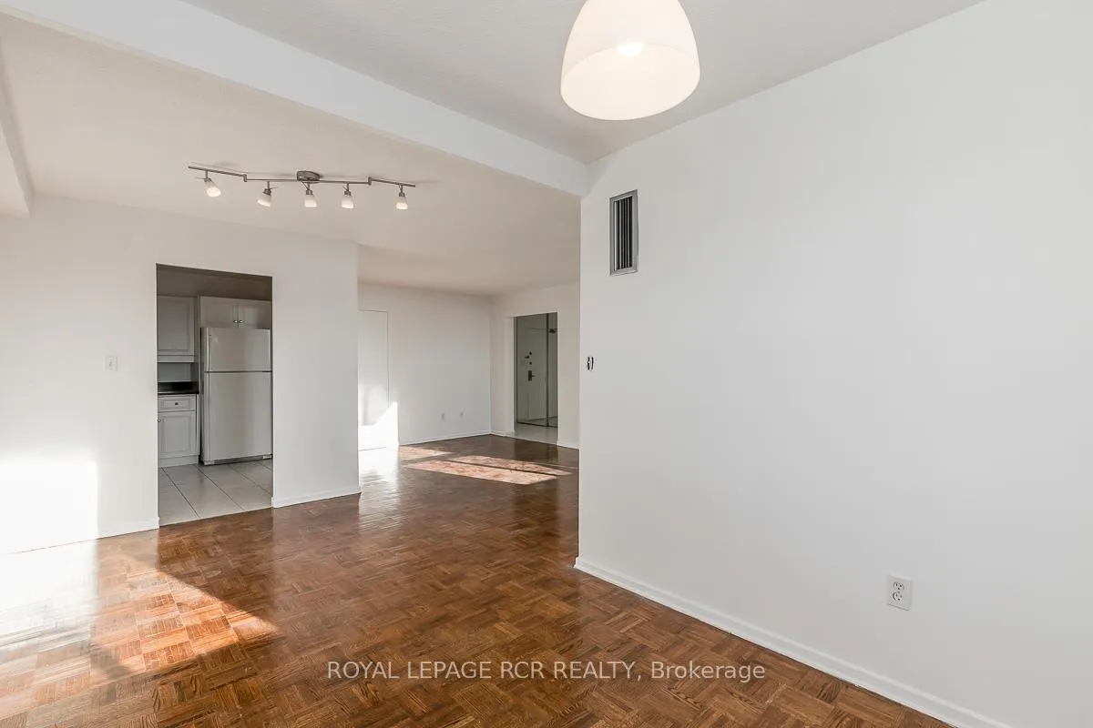 Photo 15 of Unit 1215, 5 Shady Golfway, Toronto, Flemingdon Park — HOMEH
