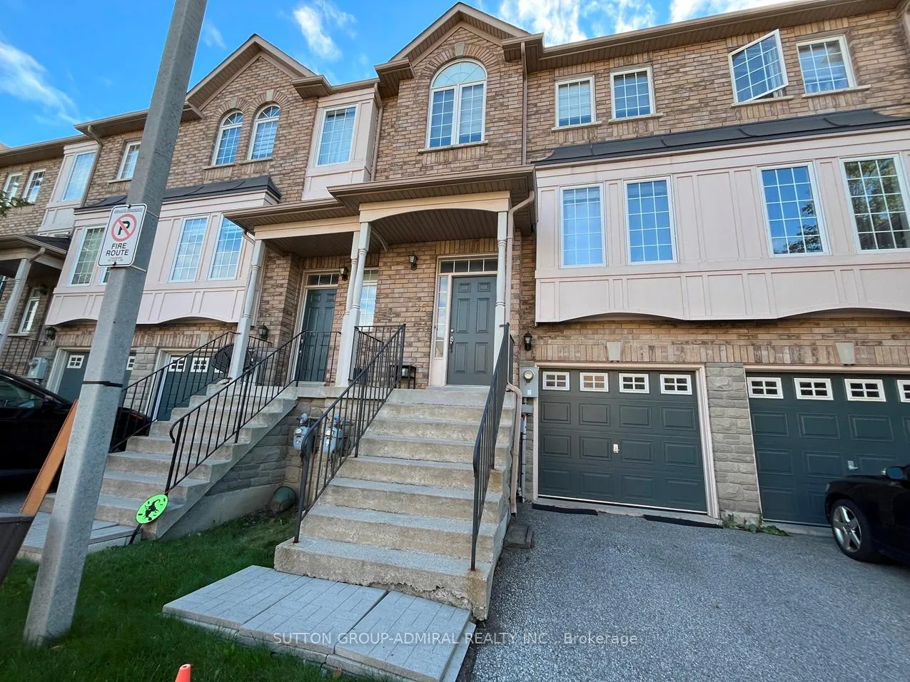 Front of Unit 35, 19 Foxchase Avenue