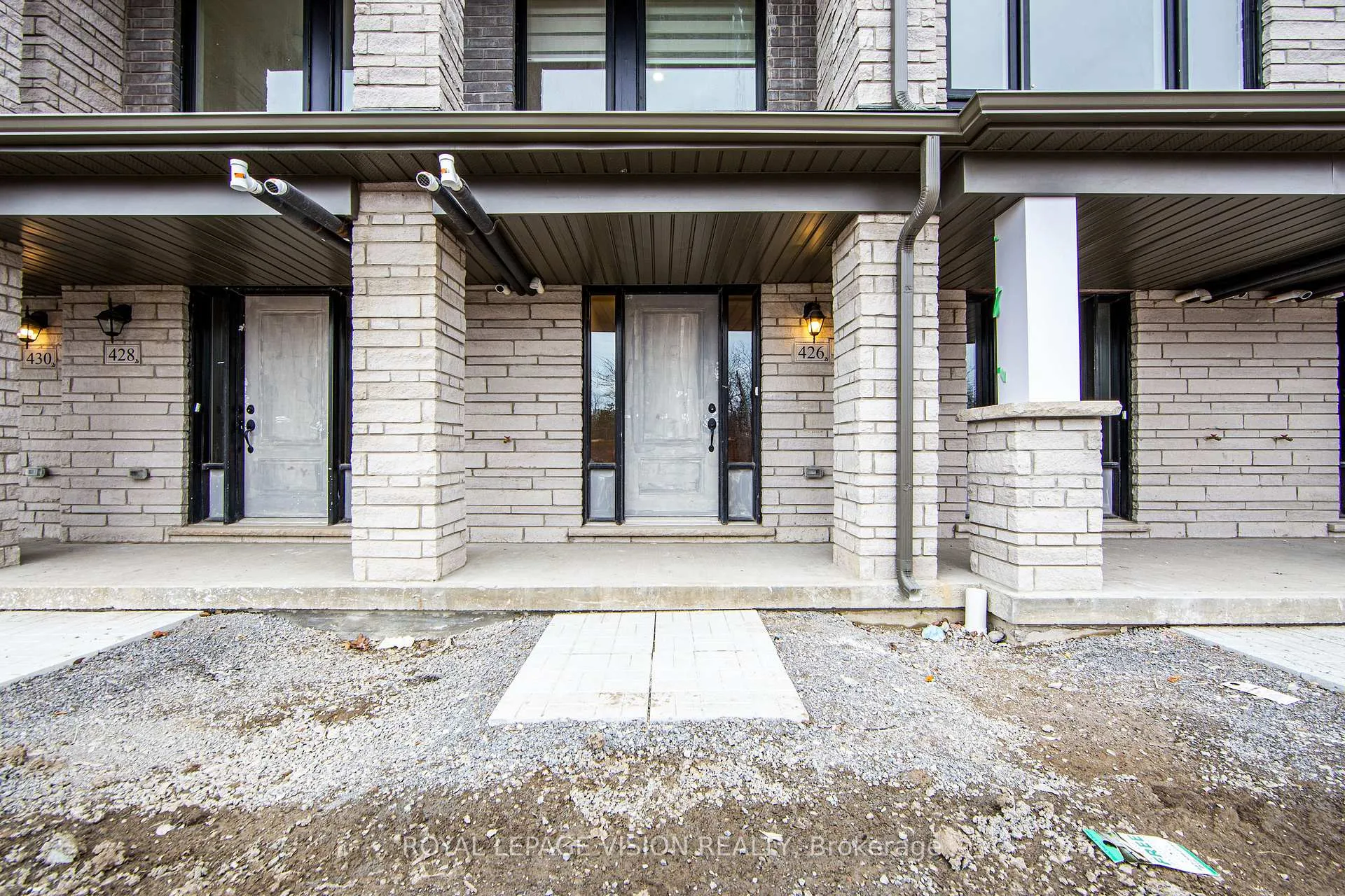 Photo 1 of 426 Salem Road S, Ajax, South East — HOMEH