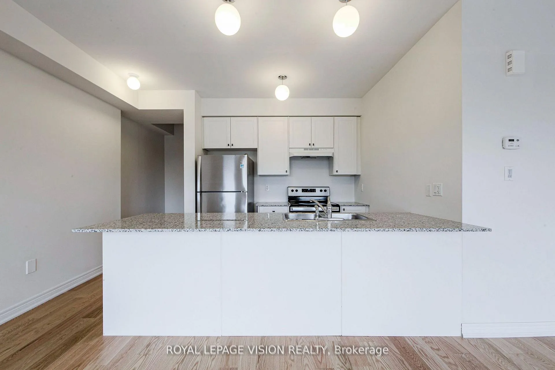 Photo 17 of 426 Salem Road S, Ajax, South East — HOMEH