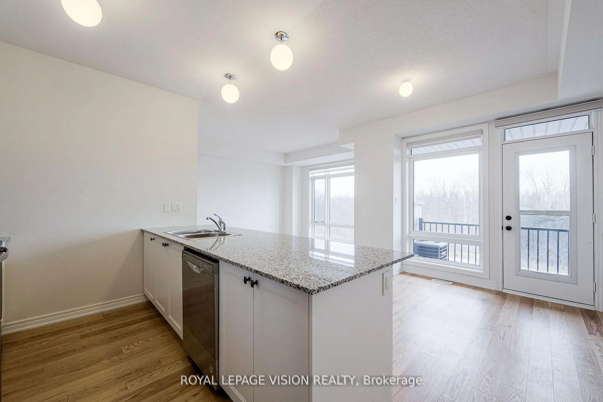 Photo 20 of 426 Salem Road S, Ajax, South East — HOMEH