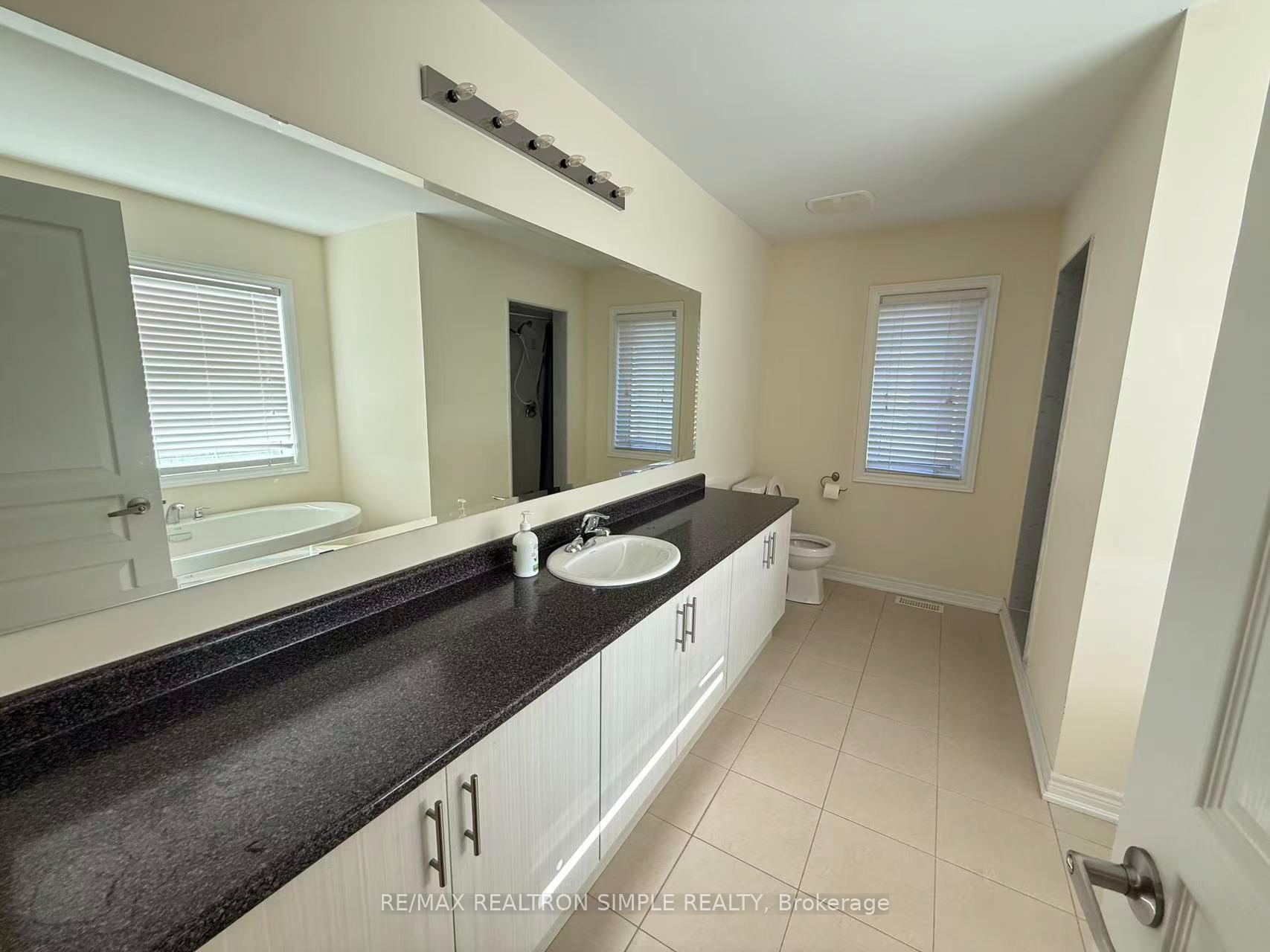 Photo 15 of 24 Lampkin Street, Georgina, Sutton & Jackson's Point — HOMEH