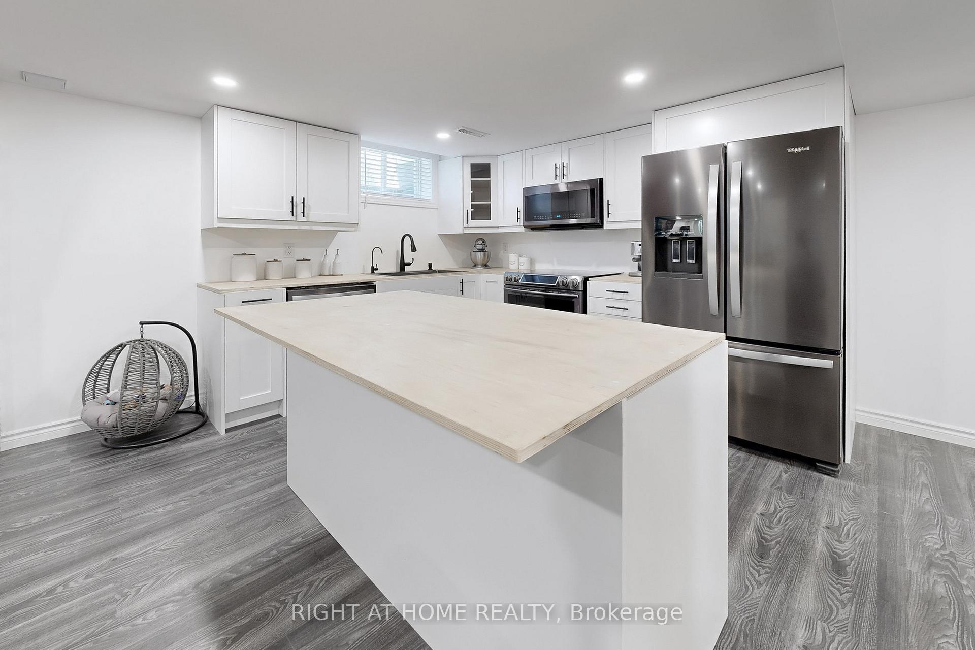 Photo 21 of 418 Mapleton Avenue, Barrie, Ardagh — HOMEH
