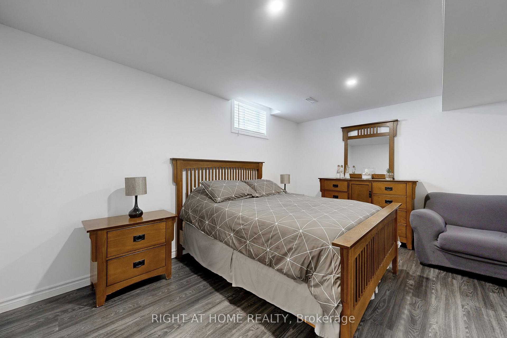 Photo 25 of 418 Mapleton Avenue, Barrie, Ardagh — HOMEH