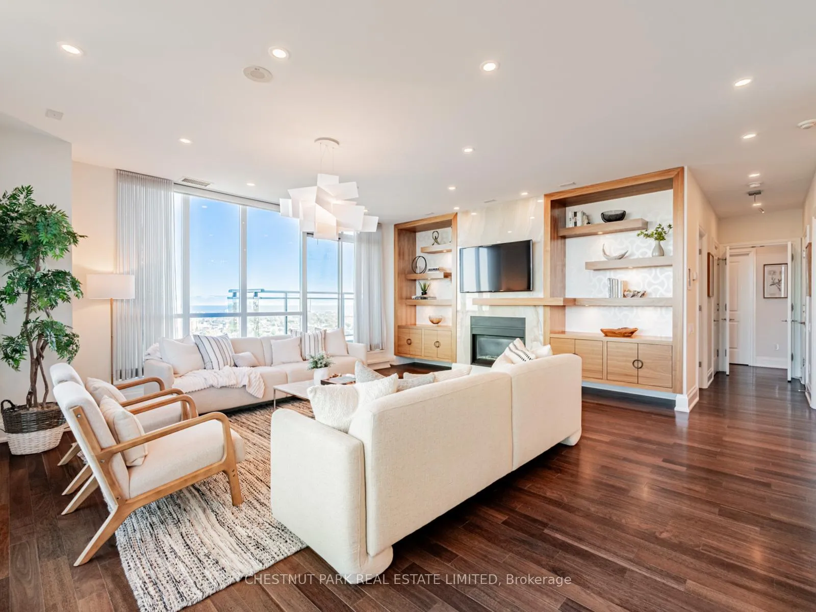 Photo 3 of Unit PH02, 1048 Broadview Avenue, Toronto, Broadview North — HOMEH