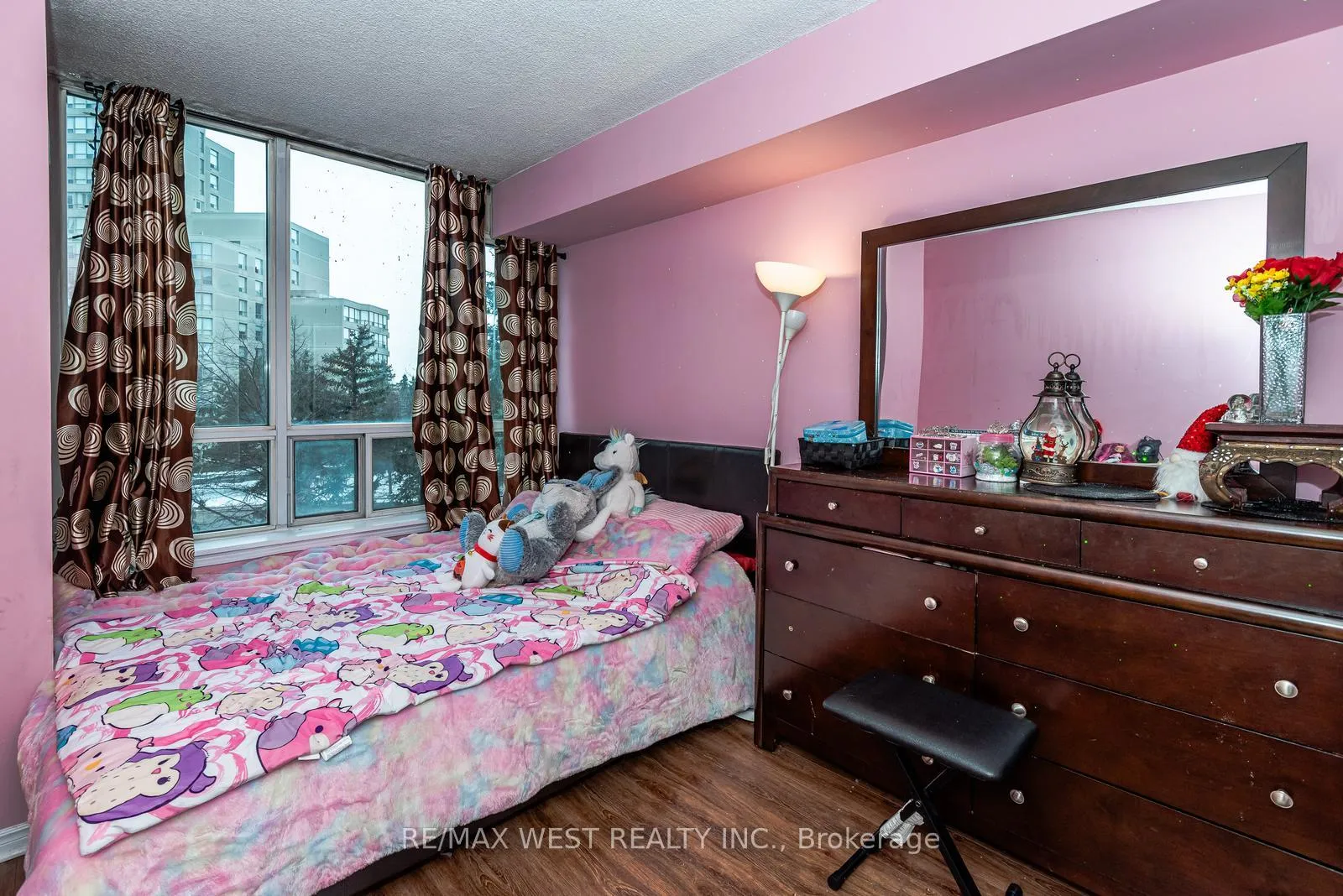 Photo 12 of Unit 311, 81 Townsgate Drive, Vaughan, Crestwood-Springfarm-Yorkhill — HOMEH