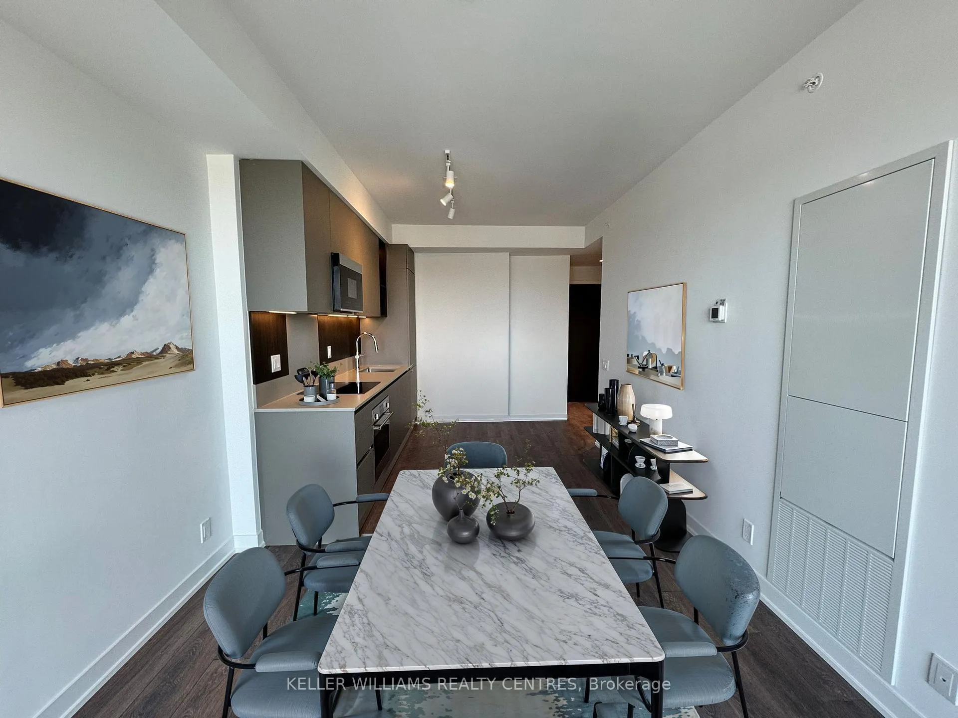 Photo 2 of Unit 1504, 39 Mary Street, Barrie, City Centre — HOMEH