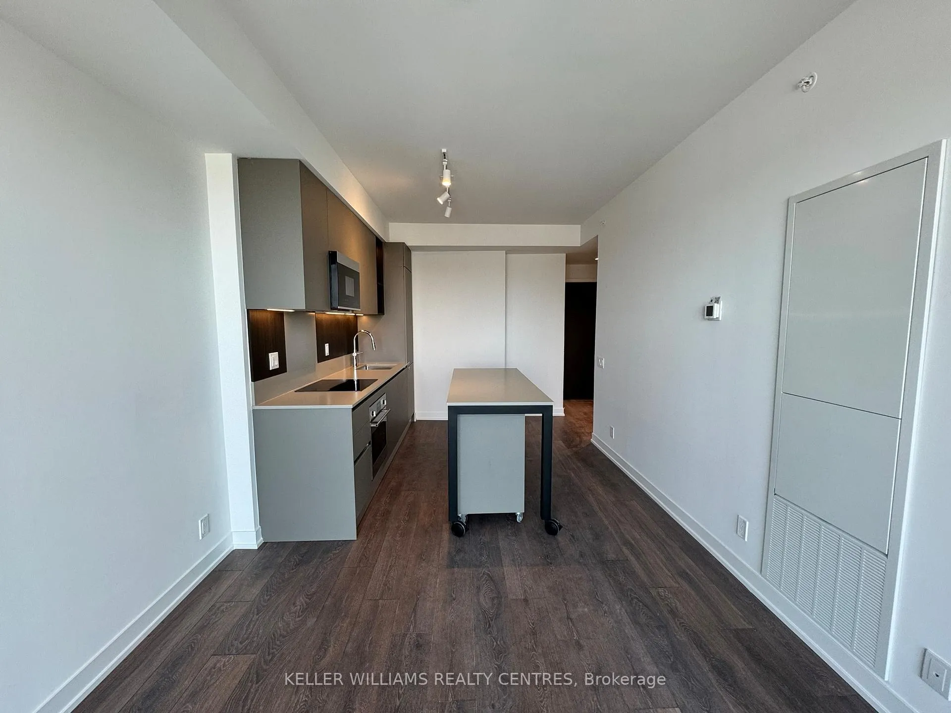 Photo 17 of Unit 1504, 39 Mary Street, Barrie, City Centre — HOMEH