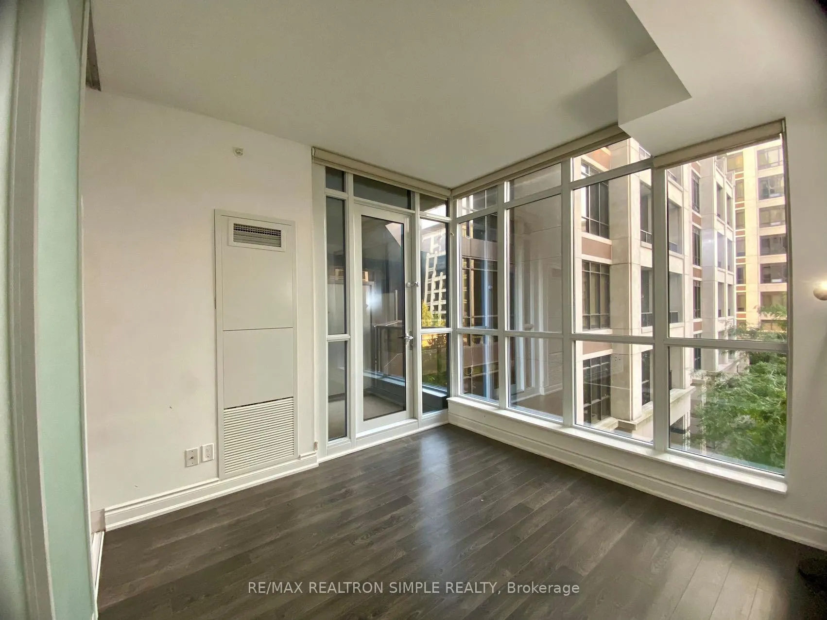 Front of Unit B502, 99 South Town Centre Boulevard