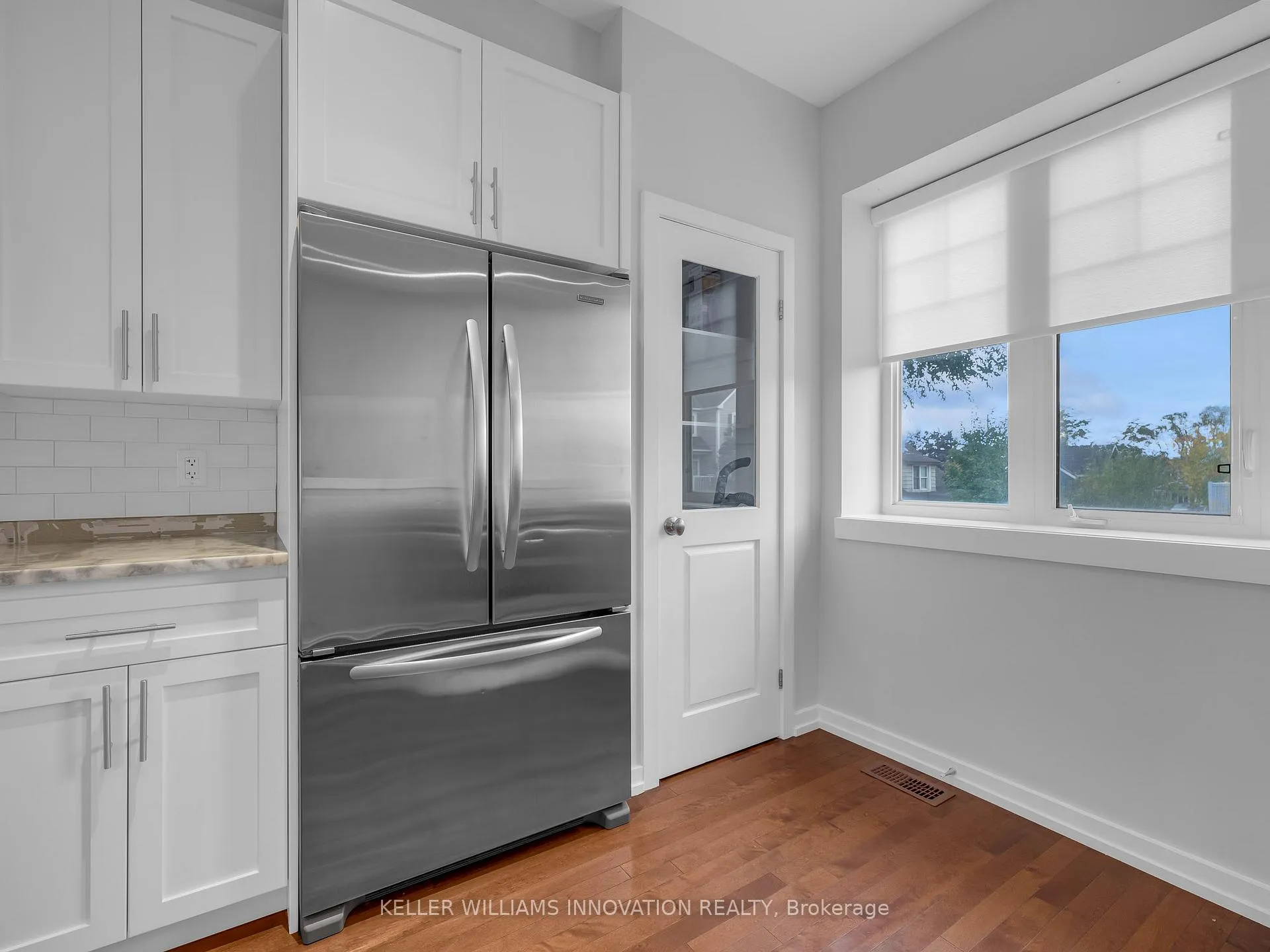 Photo 4 of Unit 10, 337 Beach Boulevard, Hamilton, Hamilton Beach — HOMEH