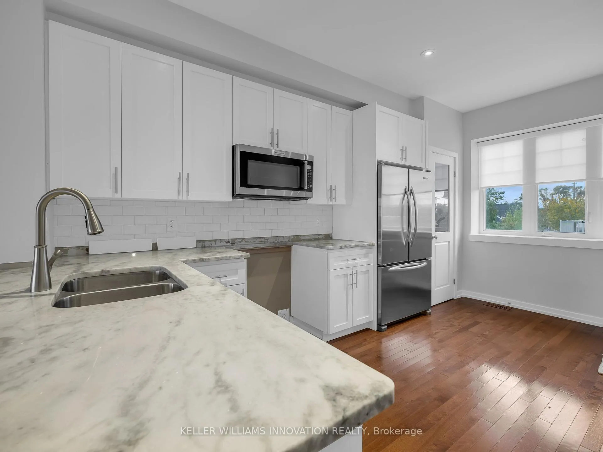 Photo 5 of Unit 10, 337 Beach Boulevard, Hamilton, Hamilton Beach — HOMEH