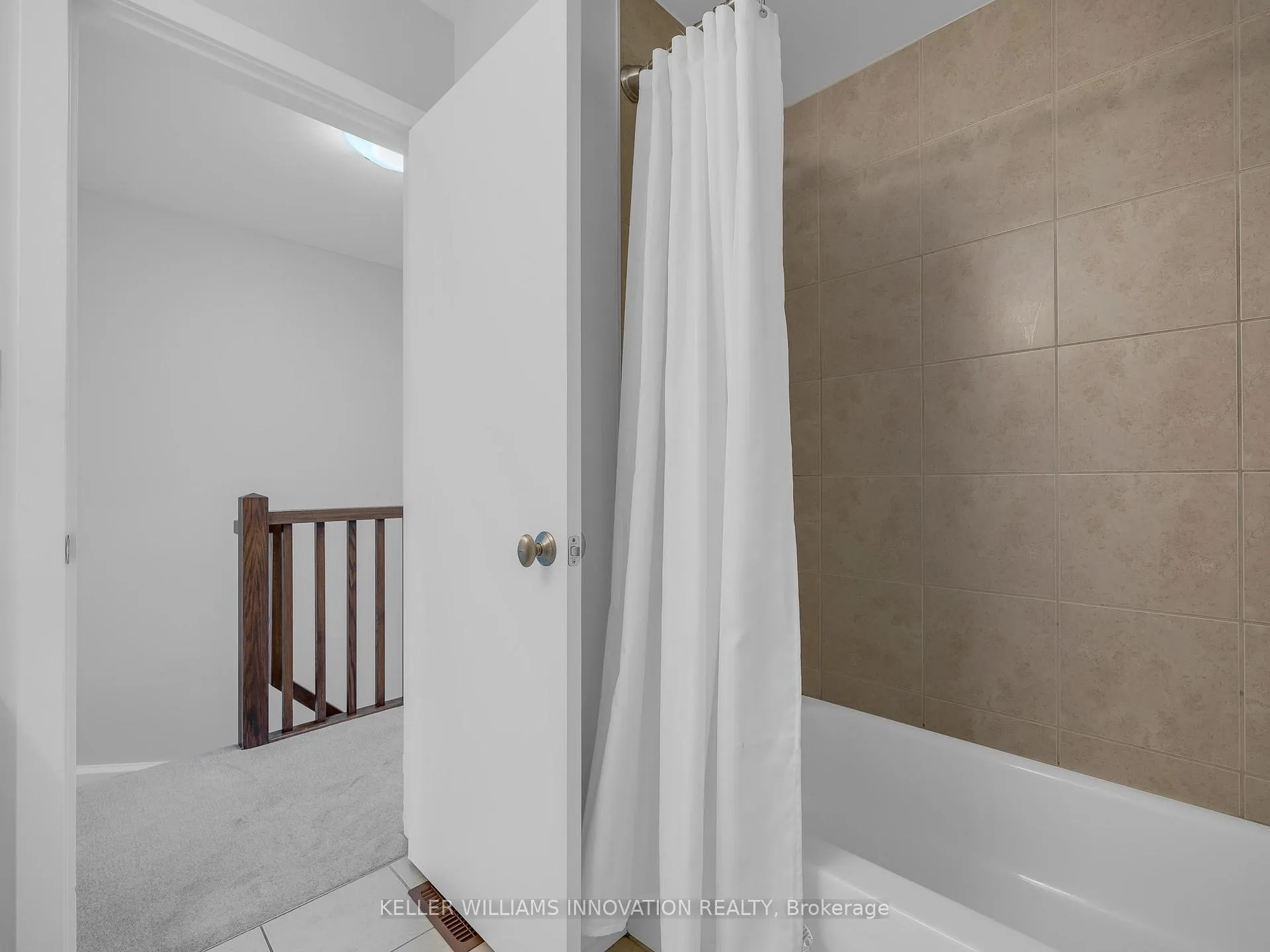 Photo 17 of Unit 10, 337 Beach Boulevard, Hamilton, Hamilton Beach — HOMEH