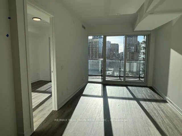 Photo 6 of Unit 1101, 771 Yonge Street, Toronto, The Annex — HOMEH