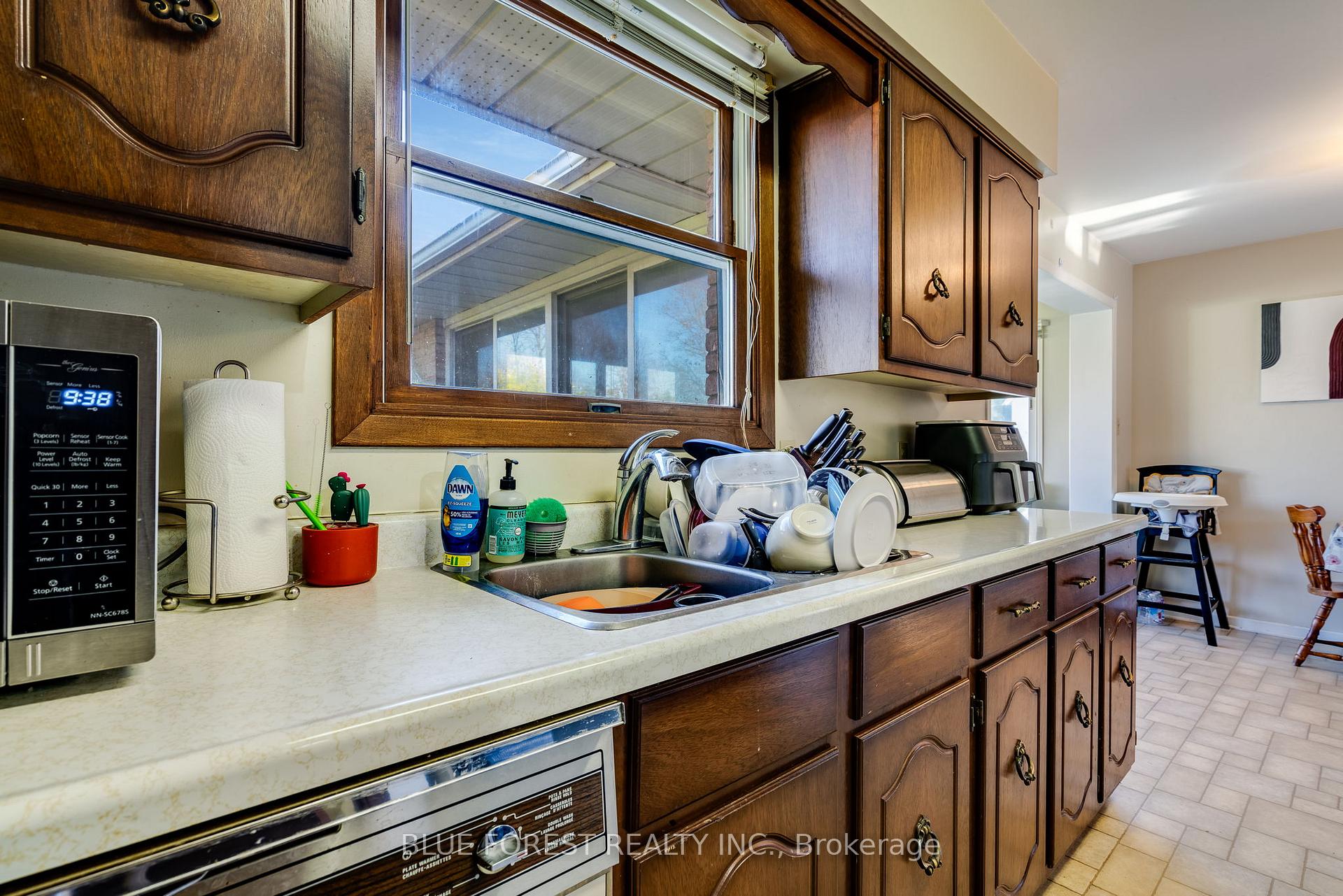 Photo 9 of 53 David Street, Chatham-Kent, Ridgetown — HOMEH