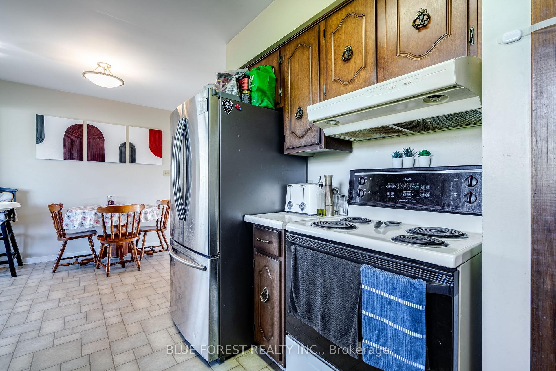 Photo 10 of 53 David Street, Chatham-Kent, Ridgetown — HOMEH