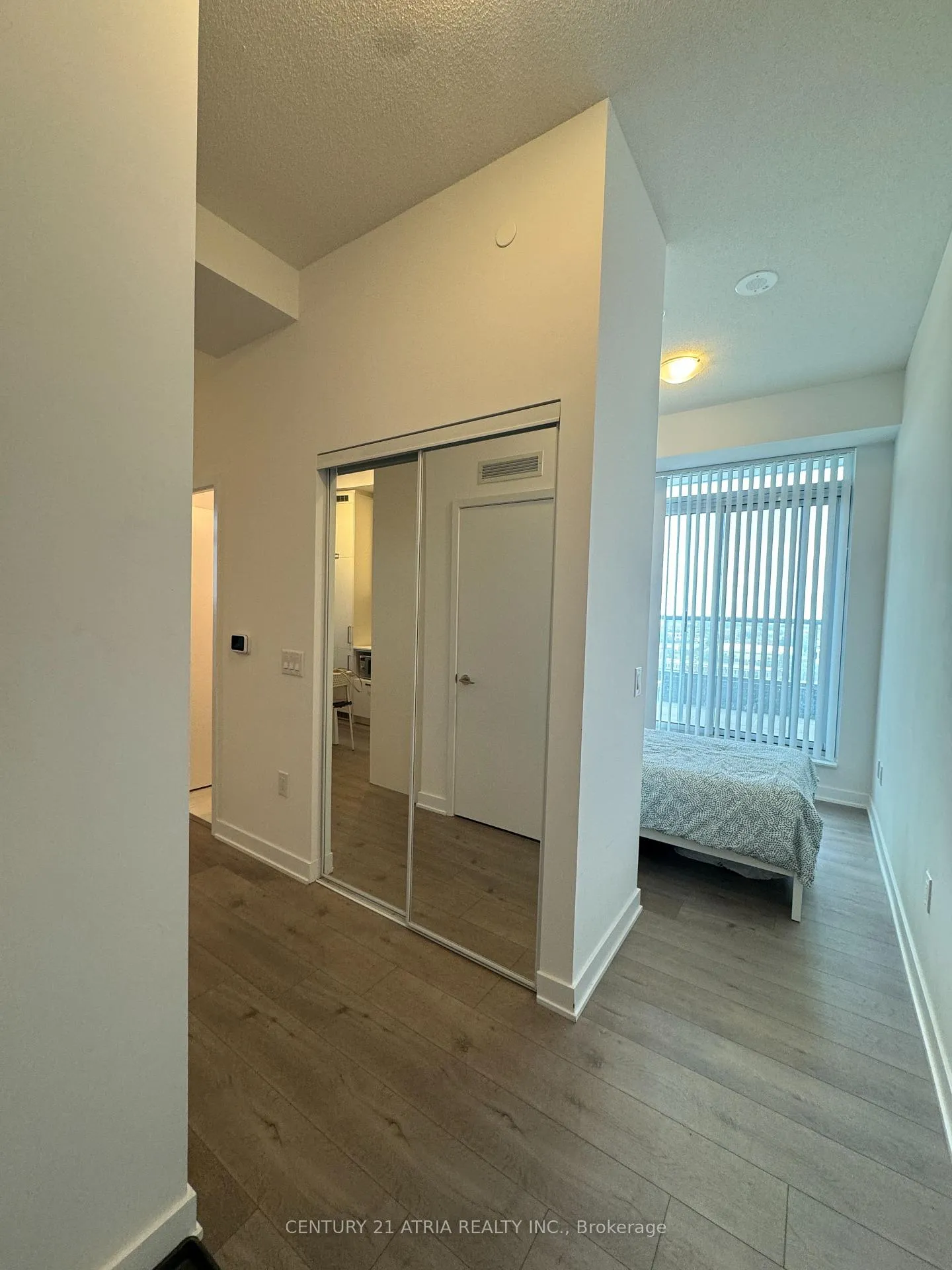Photo 2 of Unit 1008, 60 Honeycrisp Crescent, Vaughan, Concord — HOMEH