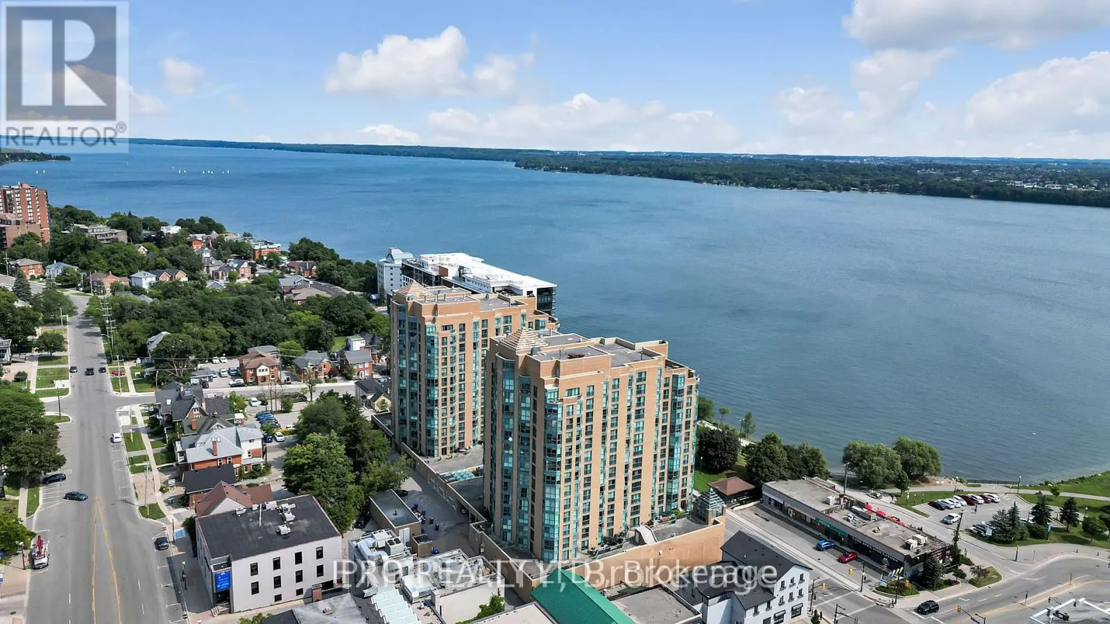 Photo 2 of Unit 802, 150 Dunlop Street E, Barrie, City Centre — HOMEH