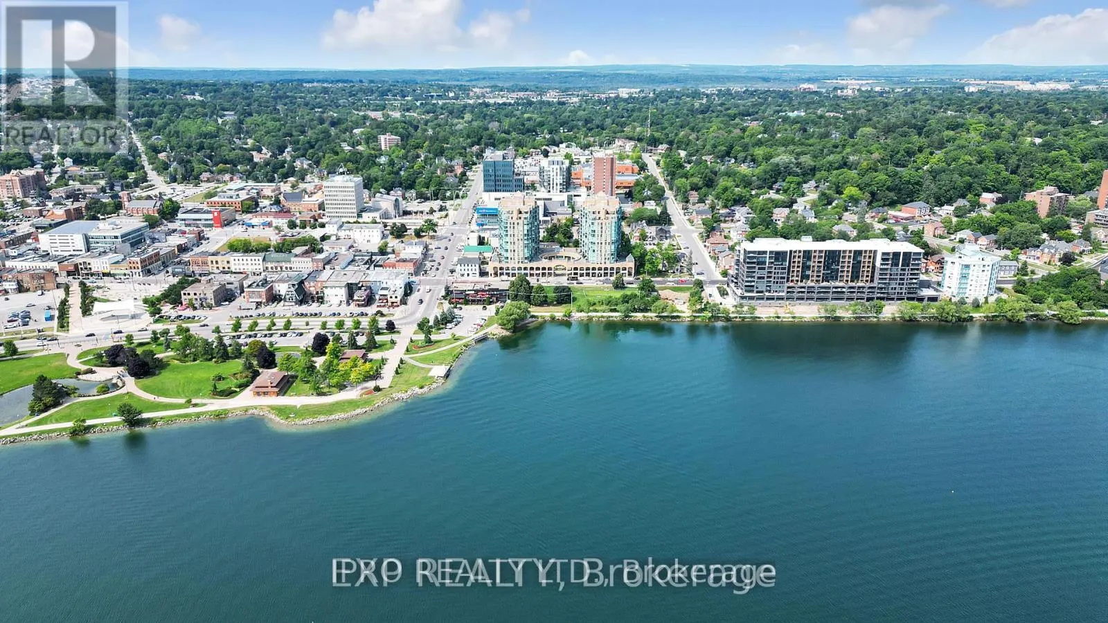 Photo 3 of Unit 802, 150 Dunlop Street E, Barrie, City Centre — HOMEH