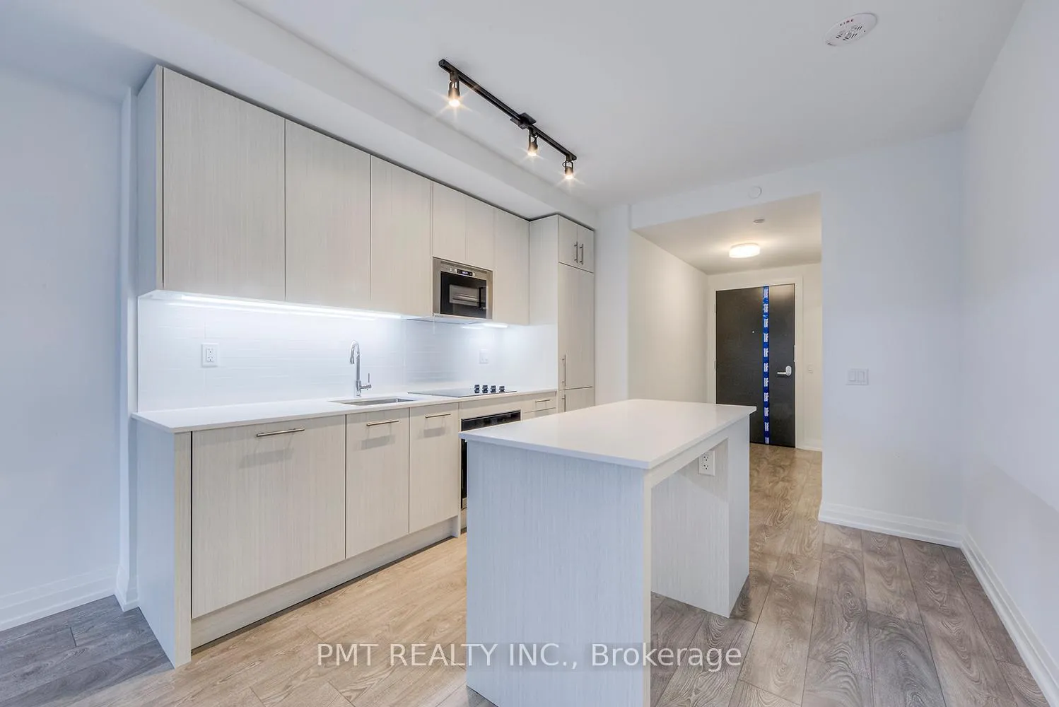 Photo 2 of Unit 2105, 286 Main Street, Toronto, East End-Danforth — HOMEH