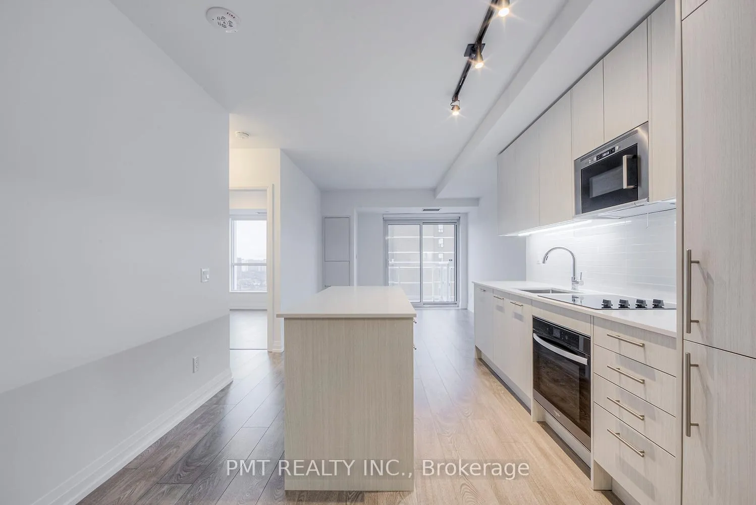 Photo 7 of Unit 2105, 286 Main Street, Toronto, East End-Danforth — HOMEH