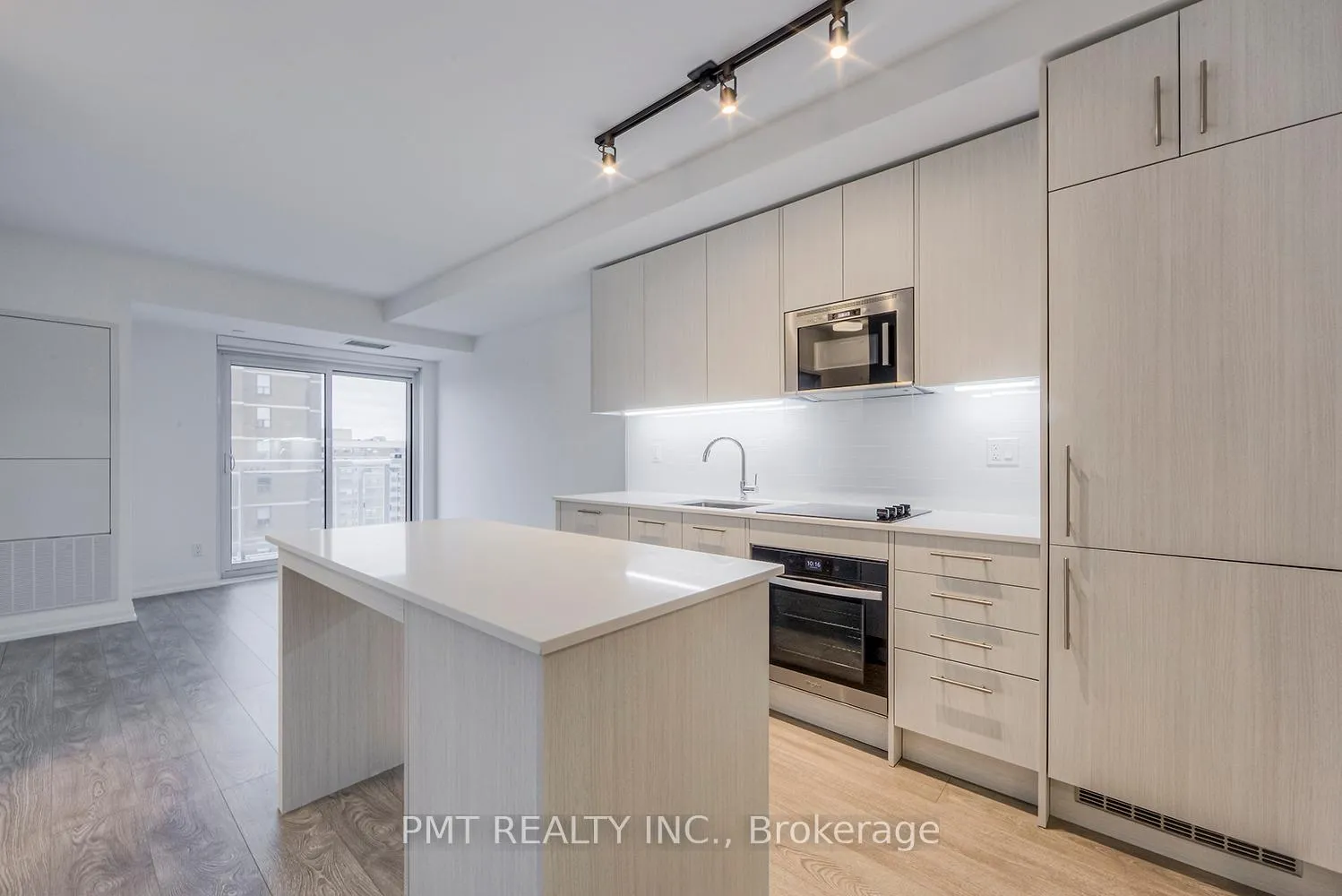 Photo 8 of Unit 2105, 286 Main Street, Toronto, East End-Danforth — HOMEH