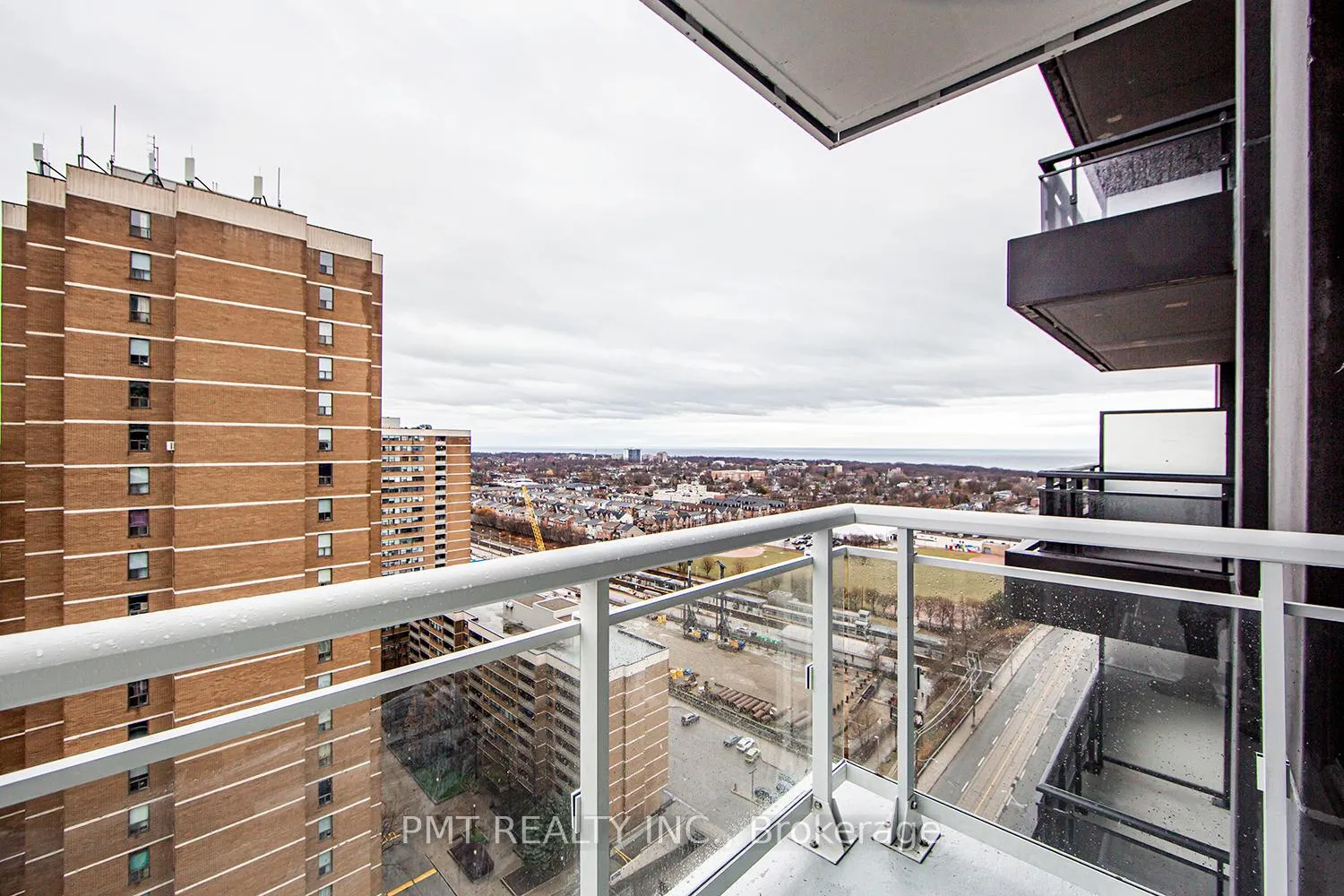 Photo 20 of Unit 2105, 286 Main Street, Toronto, East End-Danforth — HOMEH