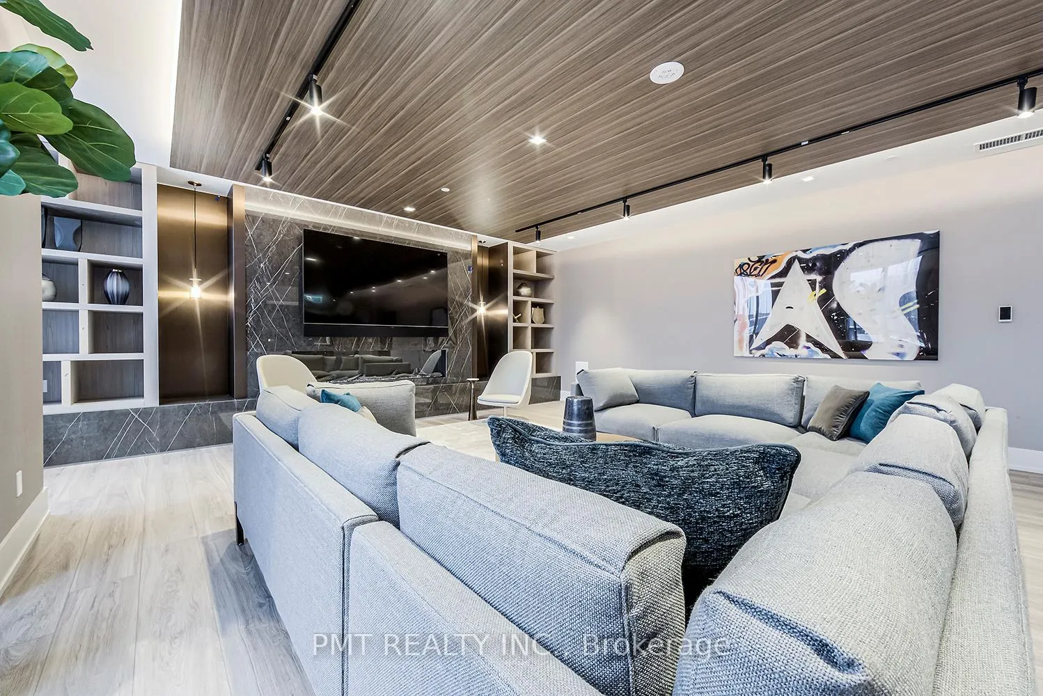 Photo 26 of Unit 2105, 286 Main Street, Toronto, East End-Danforth — HOMEH