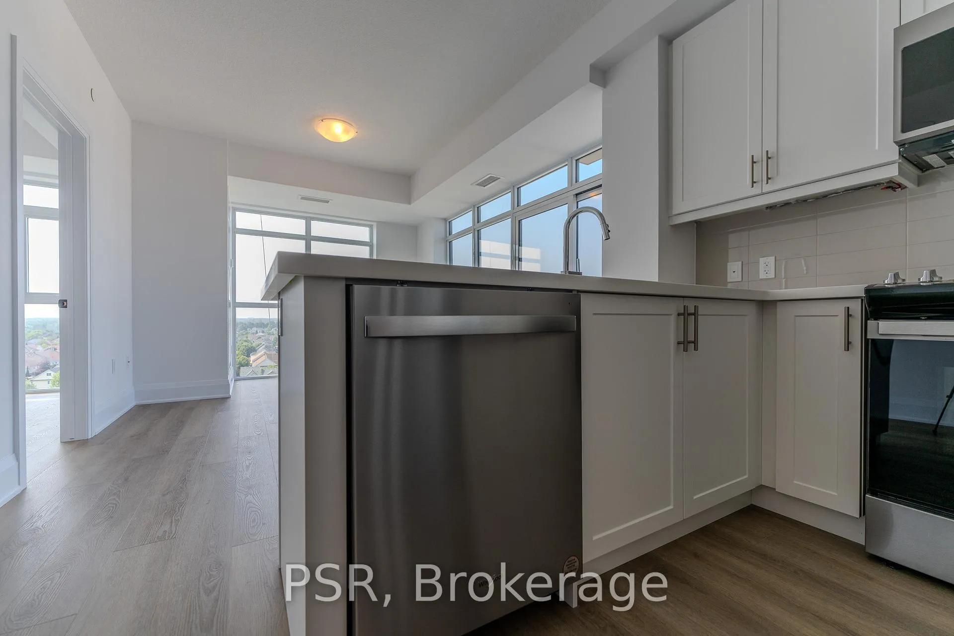 Photo 9 of Unit 1105, 470 Dundas Street E, Hamilton, Waterdown — HOMEH