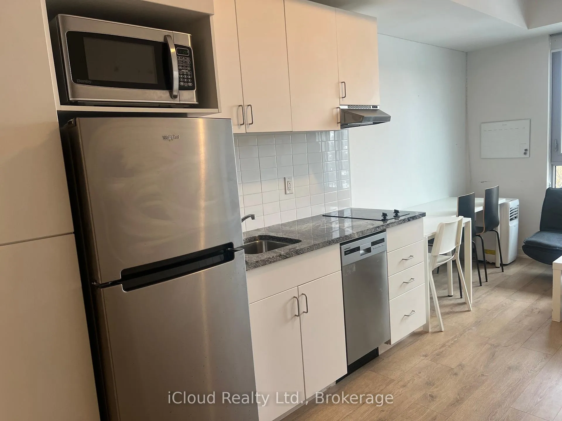 Photo 8 of Unit 405, 1800 Simcoe Street N, Oshawa, Samac — HOMEH