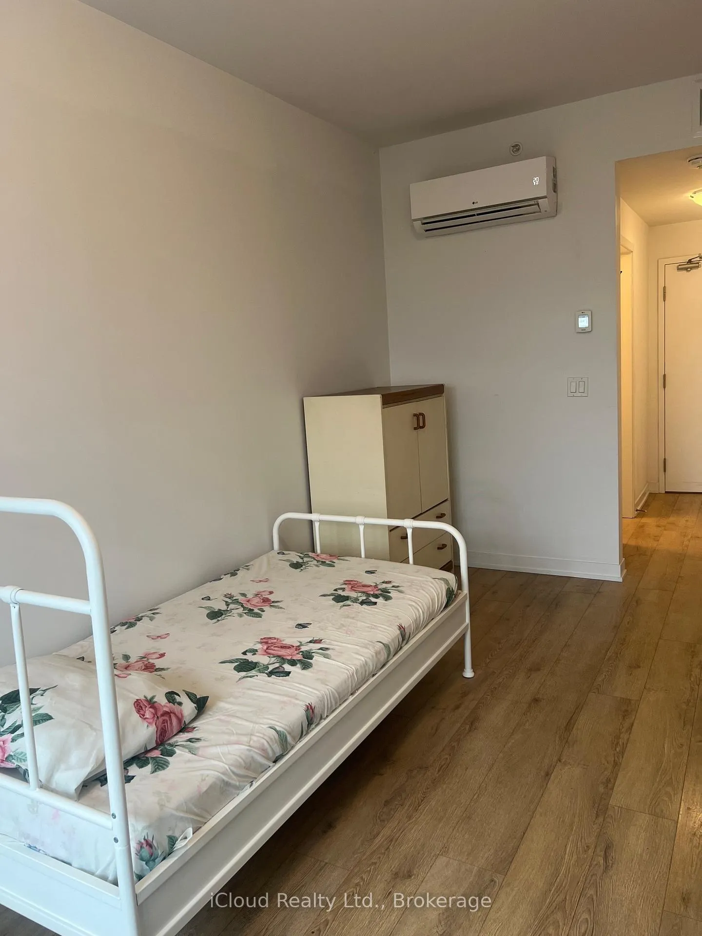 Photo 11 of Unit 405, 1800 Simcoe Street N, Oshawa, Samac — HOMEH