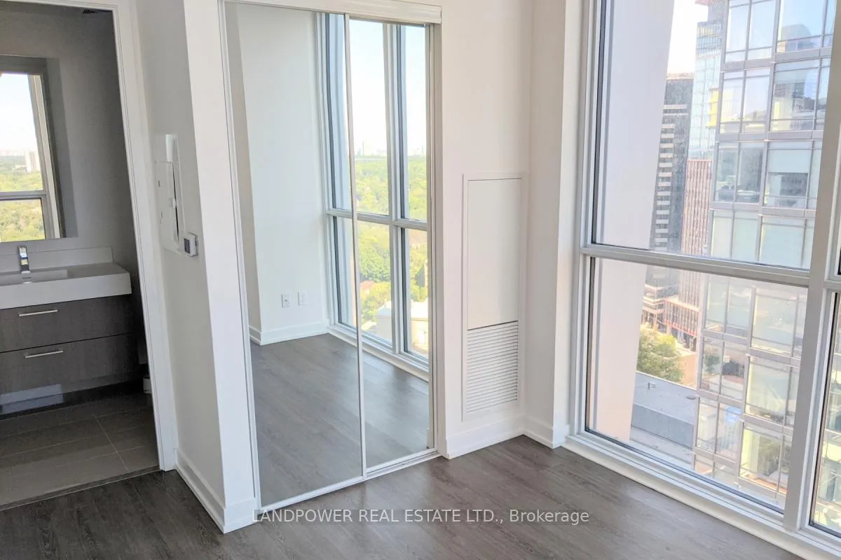 Photo 15 of Unit 1908, 1 Yorkville Avenue, Toronto, The Annex — HOMEH