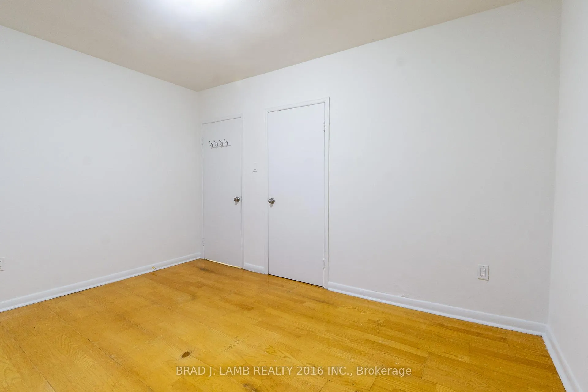 Photo 15 of Unit 305, 4 Hill Heights, Etobicoke, Stonegate-Queensway — HOMEH