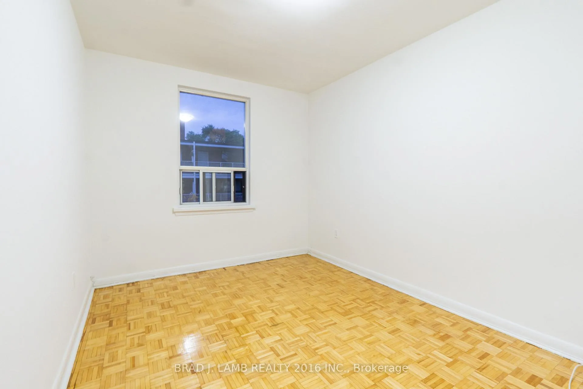 Photo 17 of Unit 305, 4 Hill Heights, Etobicoke, Stonegate-Queensway — HOMEH