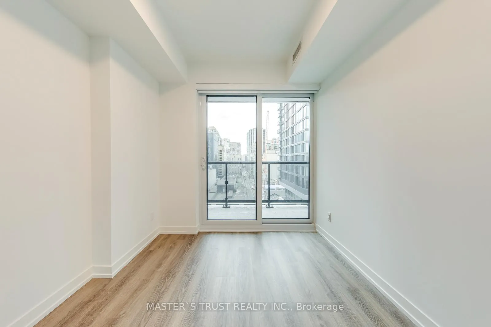 Photo 18 of Unit 1001, 771 Yonge Street, Toronto, The Annex — HOMEH
