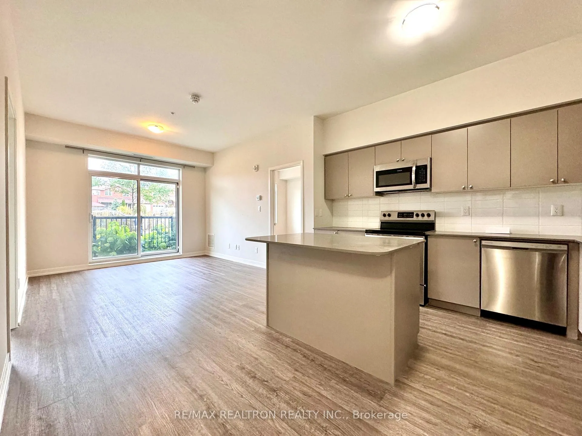 Photo 6 of Unit 125, 430 Ferndale Drive S, Barrie, Ardagh — HOMEH