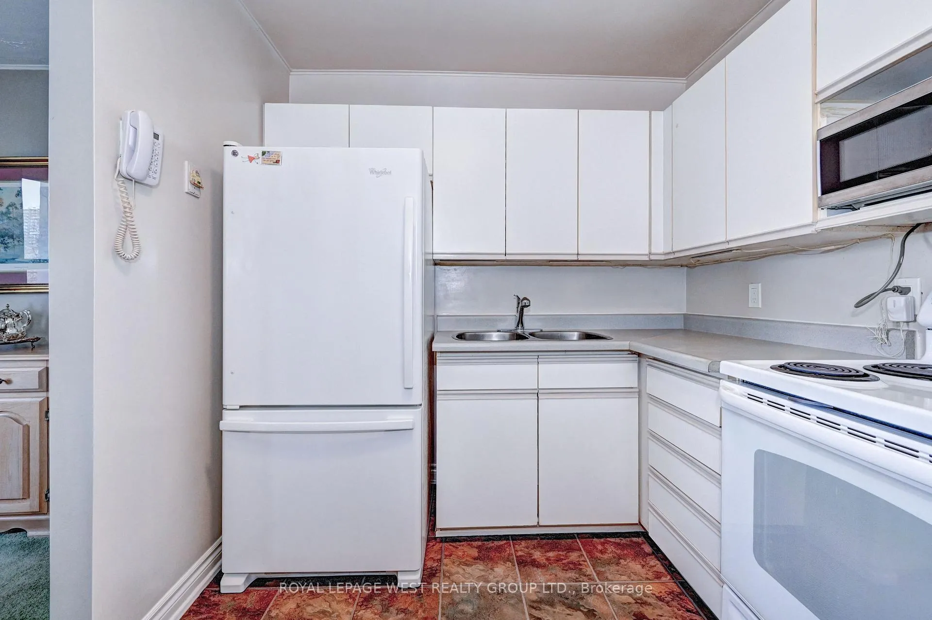 Photo 8 of Unit 508, 58 Bridgeport Road E, Waterloo — HOMEH