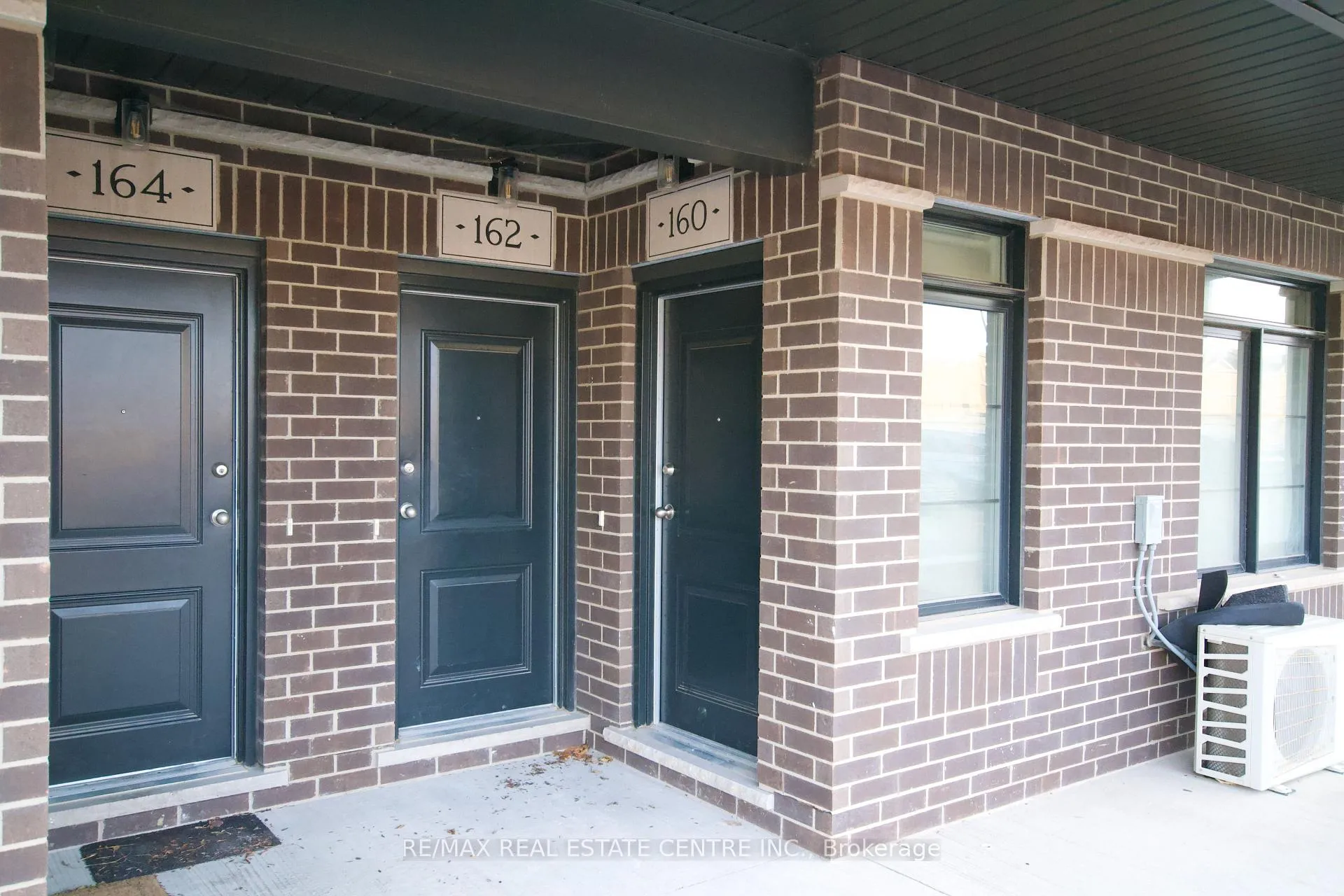 Photo 20 of 160 Oat Lane, Kitchener — HOMEH