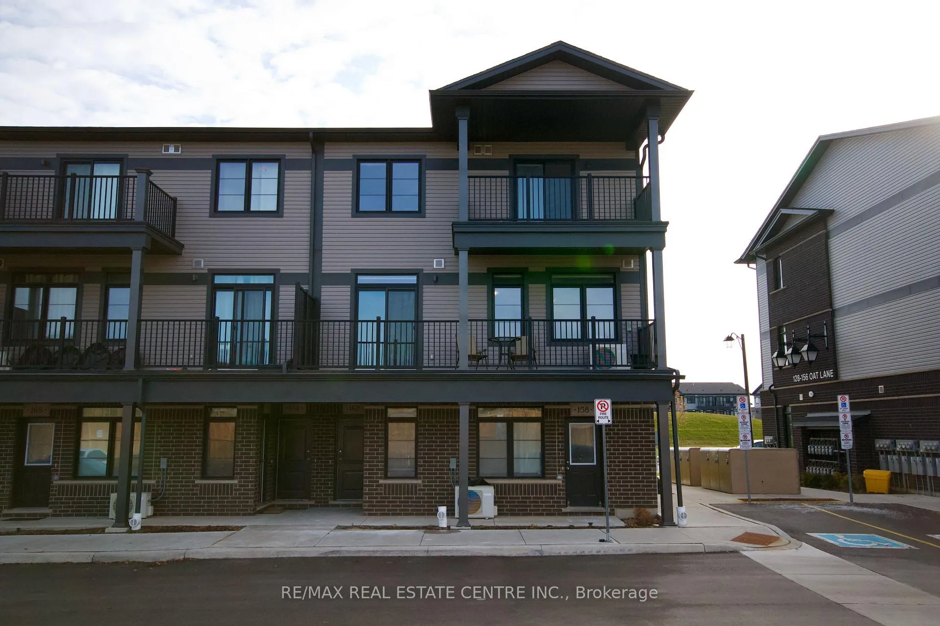 Photo 21 of 160 Oat Lane, Kitchener — HOMEH