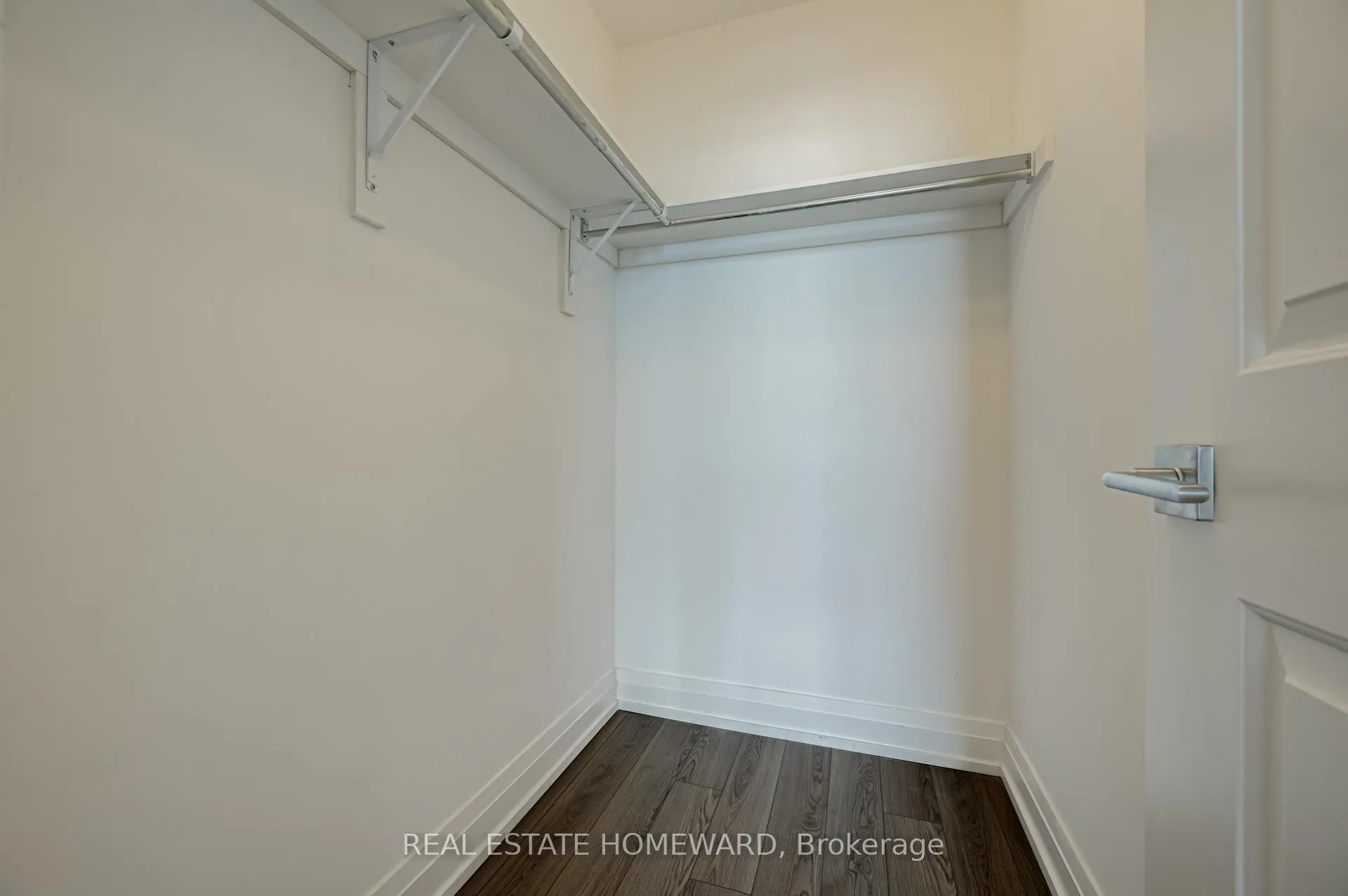 Photo 24 of Unit 402, 7165 Yonge Street, Markham, Thornhill — HOMEH