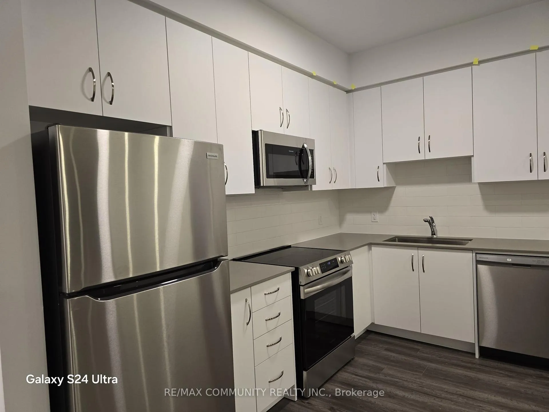 Photo 6 of Unit 304, 385 Arctic Red Drive, Oshawa, Windfields — HOMEH